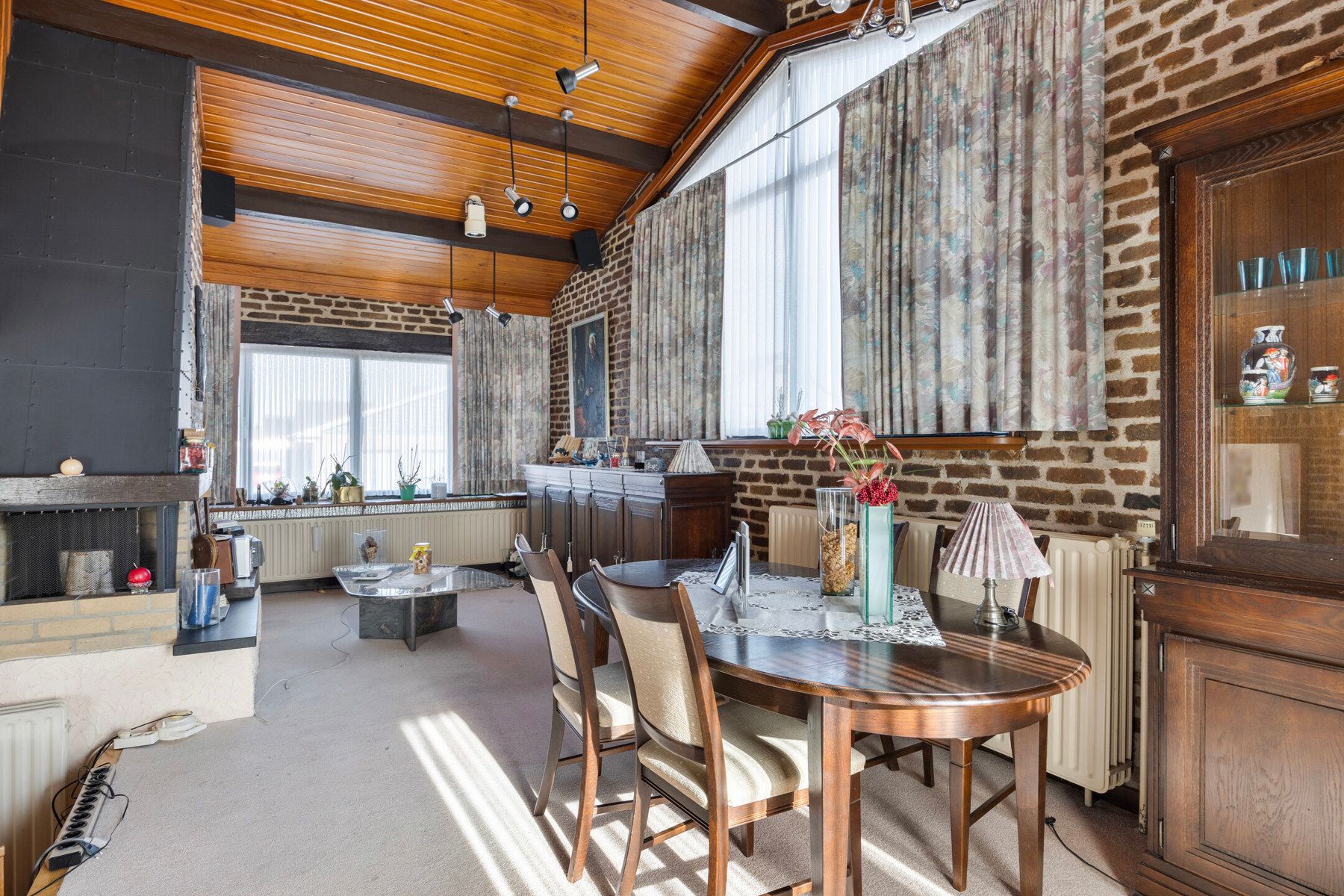 Ruime hoekwoning in Houthalen-Oost met enorm potentieel! foto 14