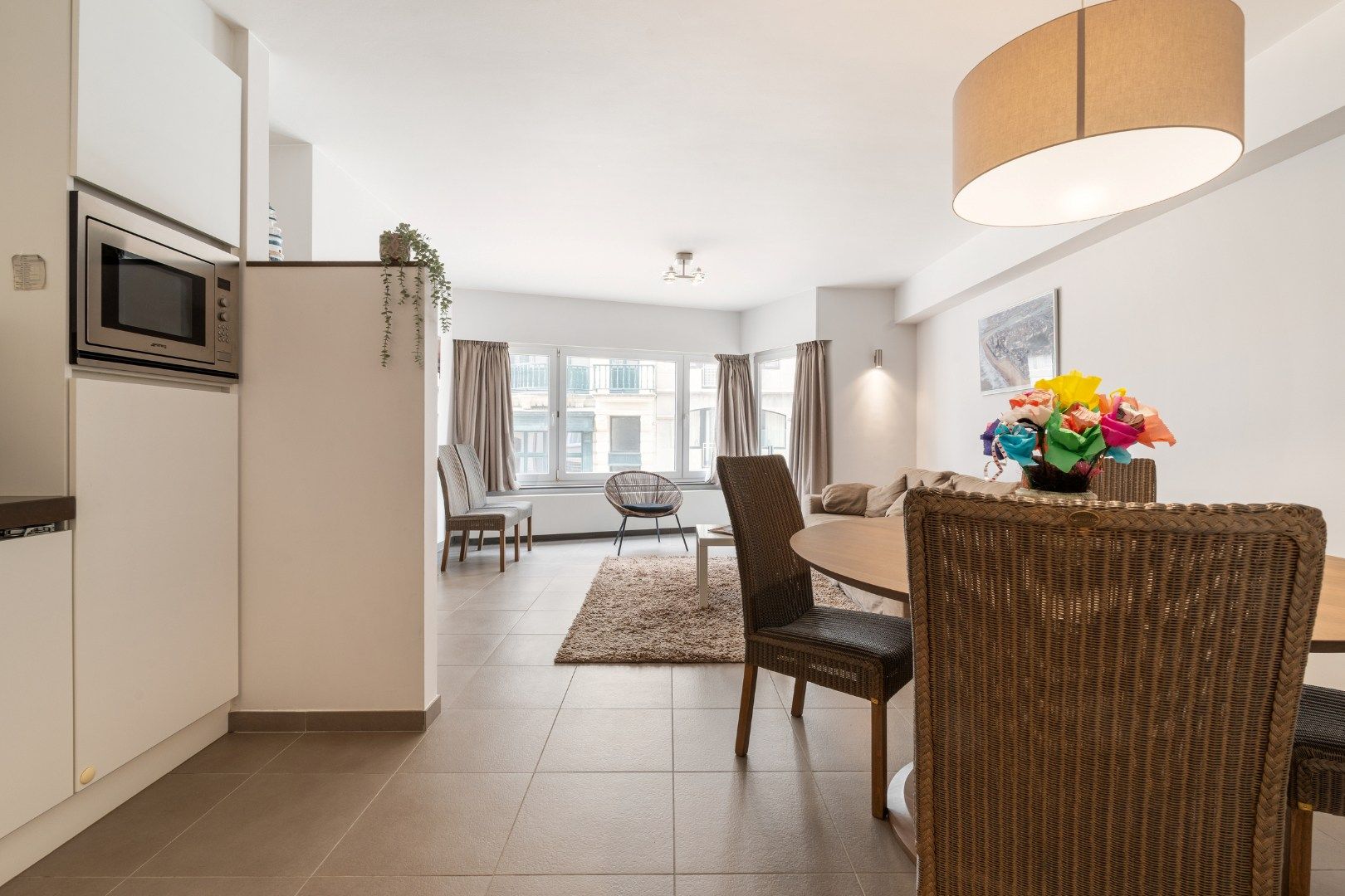 GERENOVEERD APPARTEMENT MET ZIJDELINGS ZEEZICHT: TOPLIGGING !! foto 5