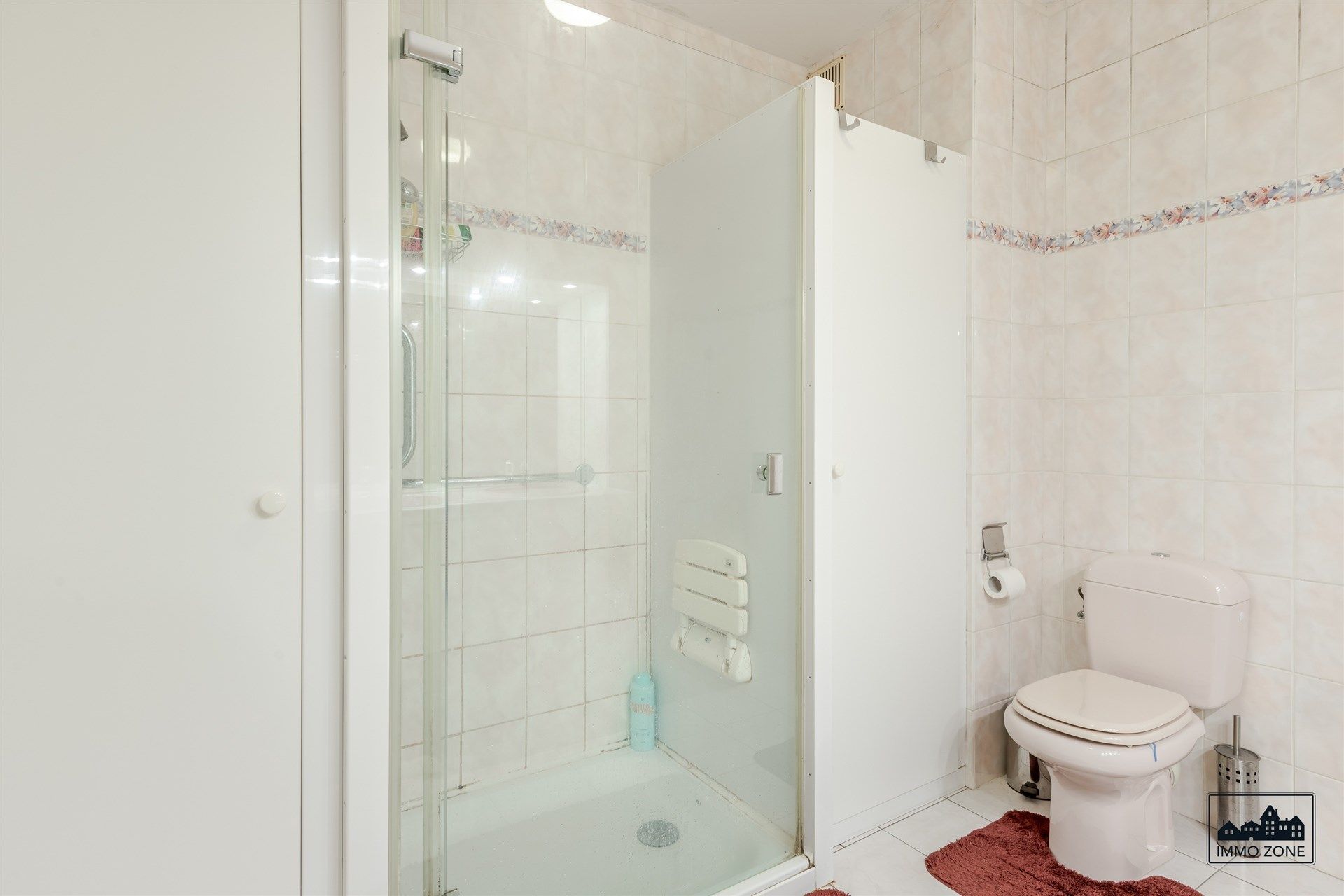 Ruim appartement met terras in het centrum van Beveren-Waas foto 6