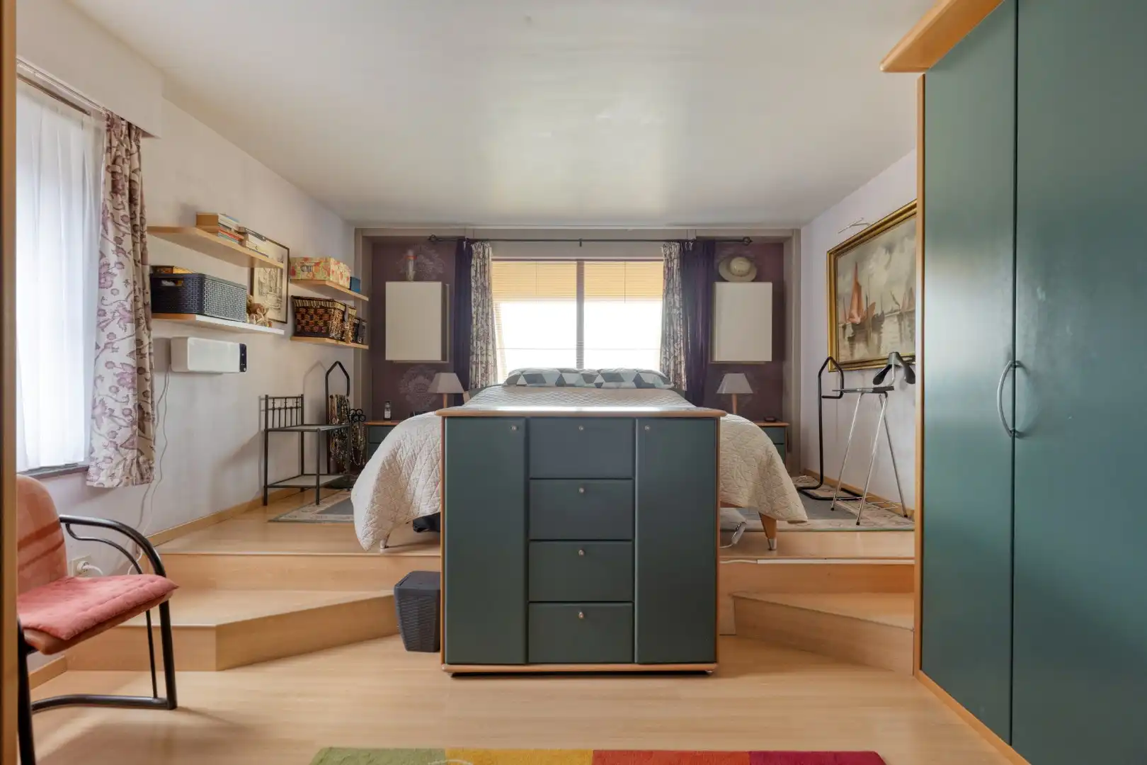 Riante gezinswoning met tuin en garage foto 8