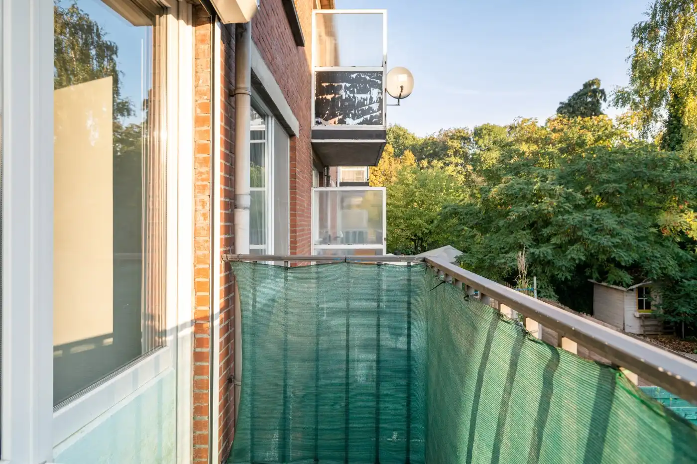 Gezellig app. op 1e verd. met 2 slpk., balkon én garage foto 12
