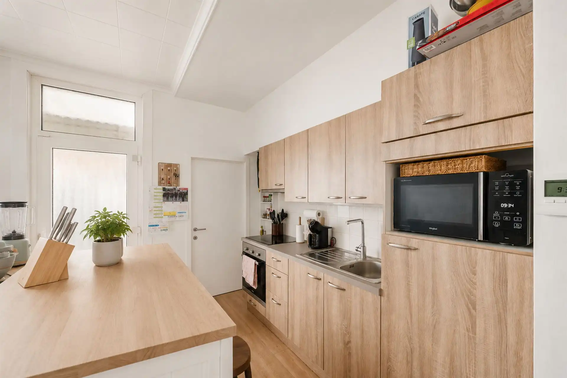 Gezellige instapklare woning met 3 slpk, koer en tuintje foto 11