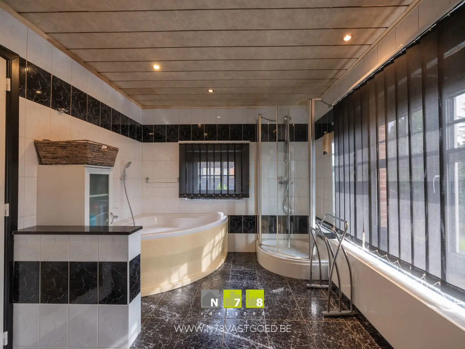 Gebouw te koop foto 15