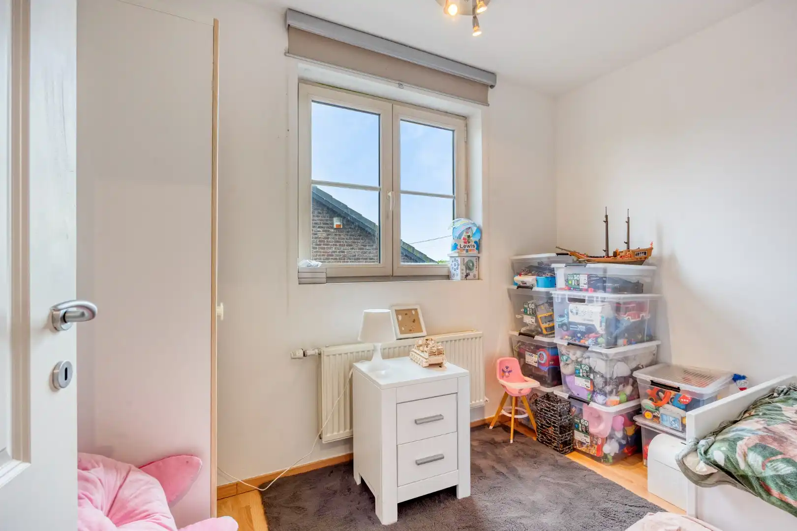 Halfopen bebouwing met 3 slpks, rustig gelegen in Heppen !  foto 14