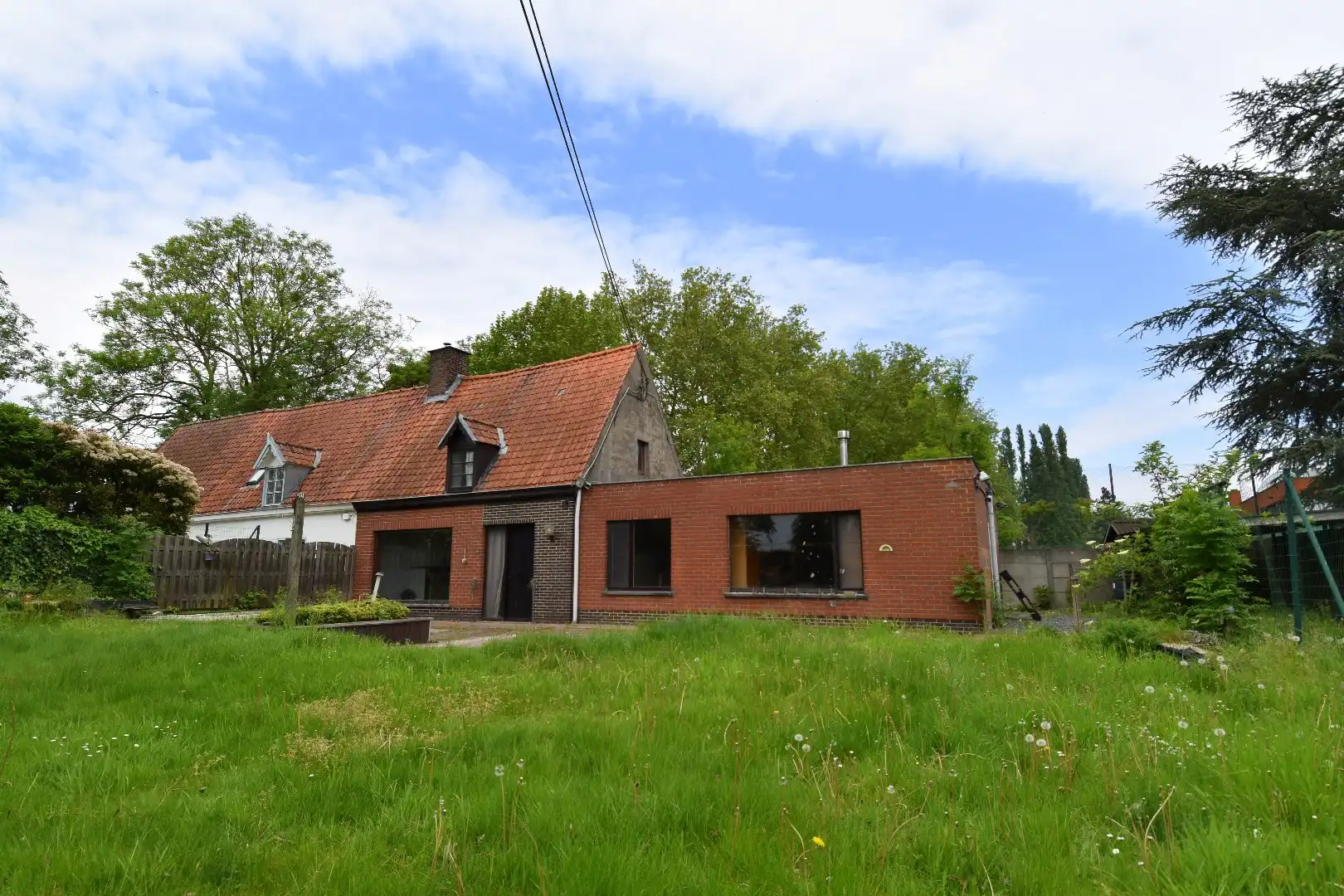Halfopen bebouwing in een groene en landelijke omgeving te koop in Gullegem foto 13