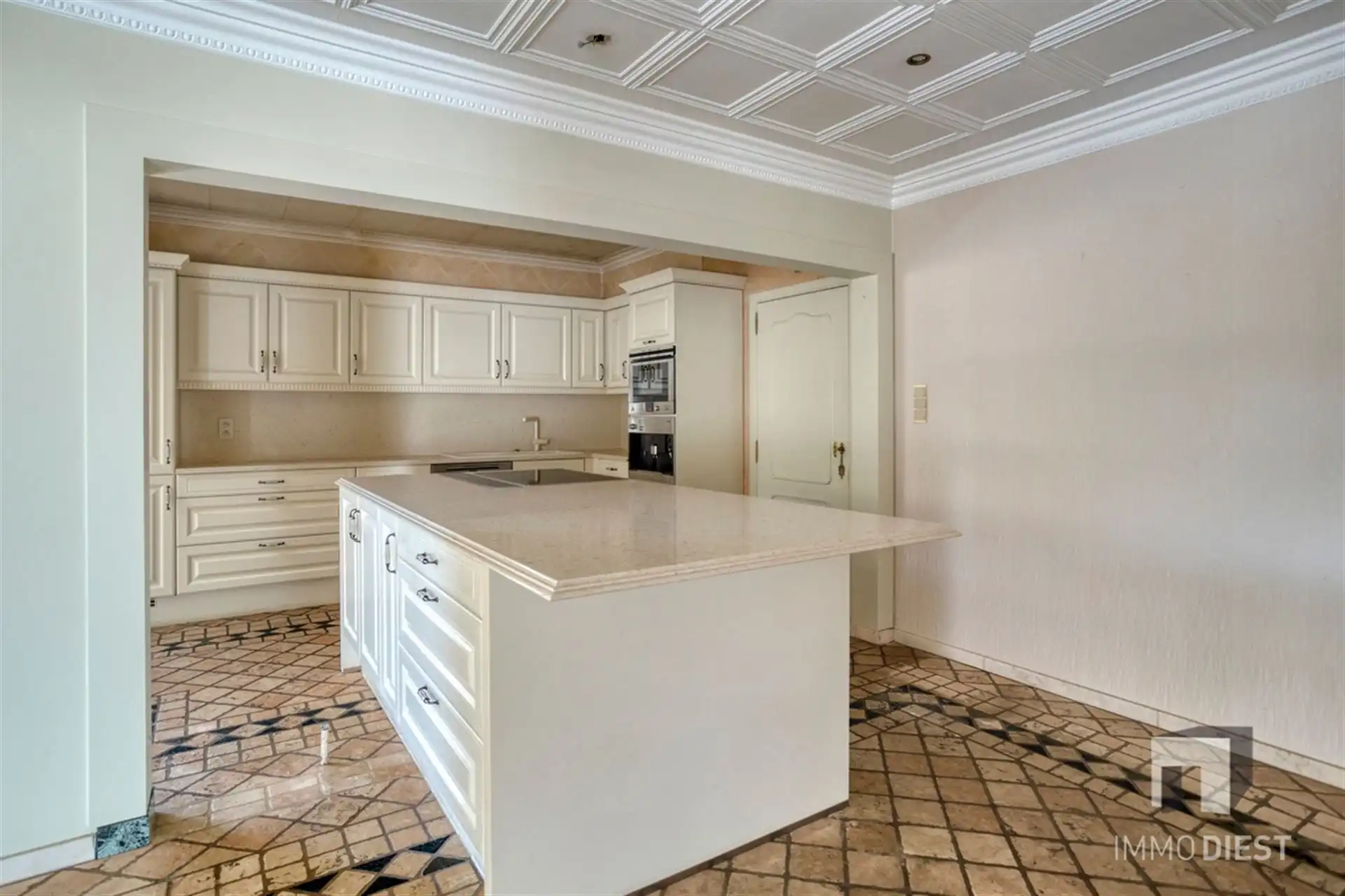 Verzorgde woning met gelijkvloerse indeling. Uw zaak aan huis mogelijk! foto 10