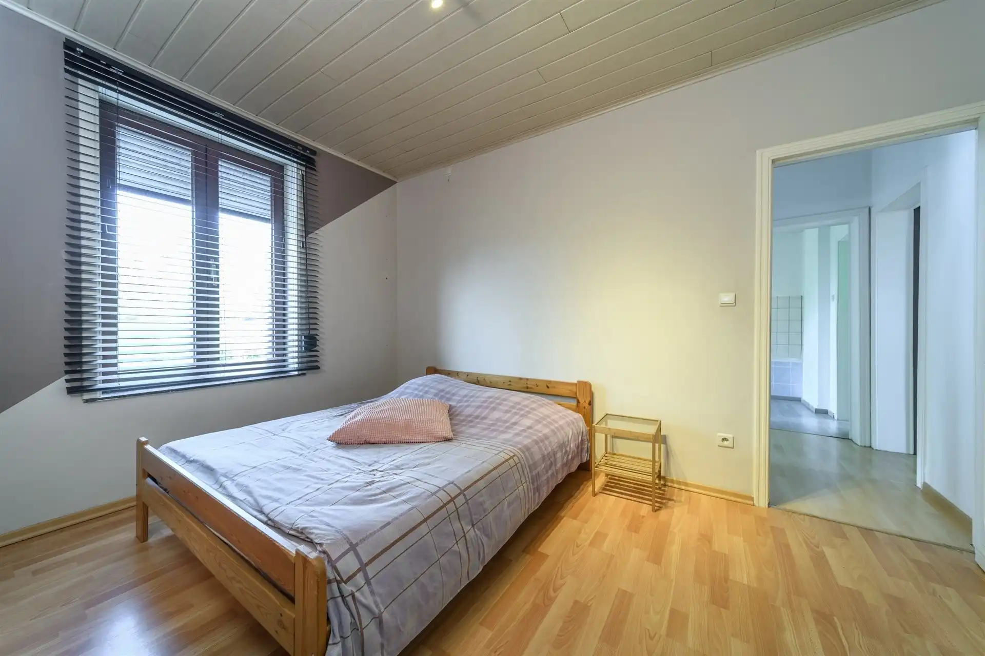 Ruime en instapklare woning met tal van mogelijkheden foto 15