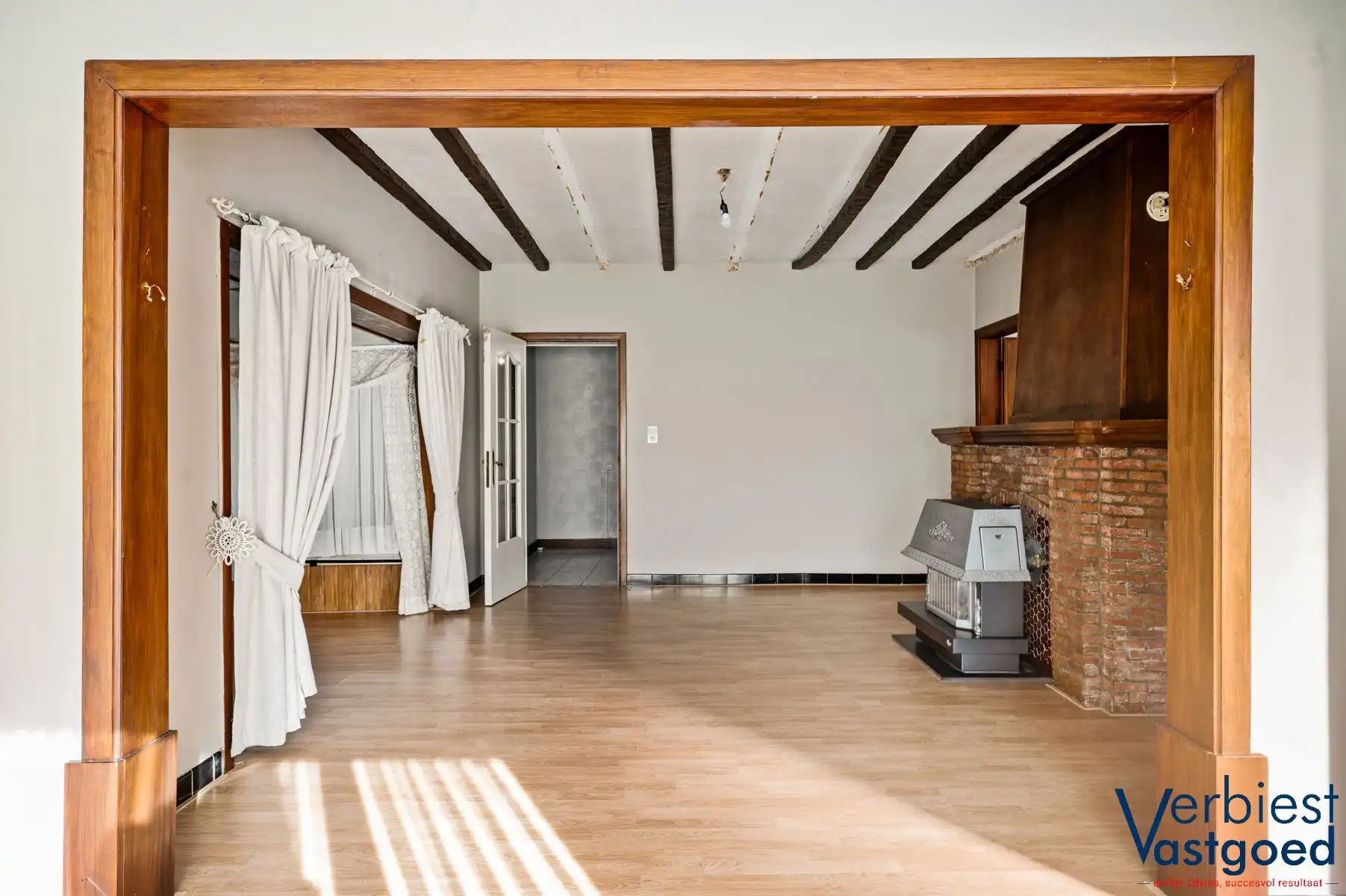 Renovatieproject op uitzonderlijk perceel van 1.577 m² foto 6