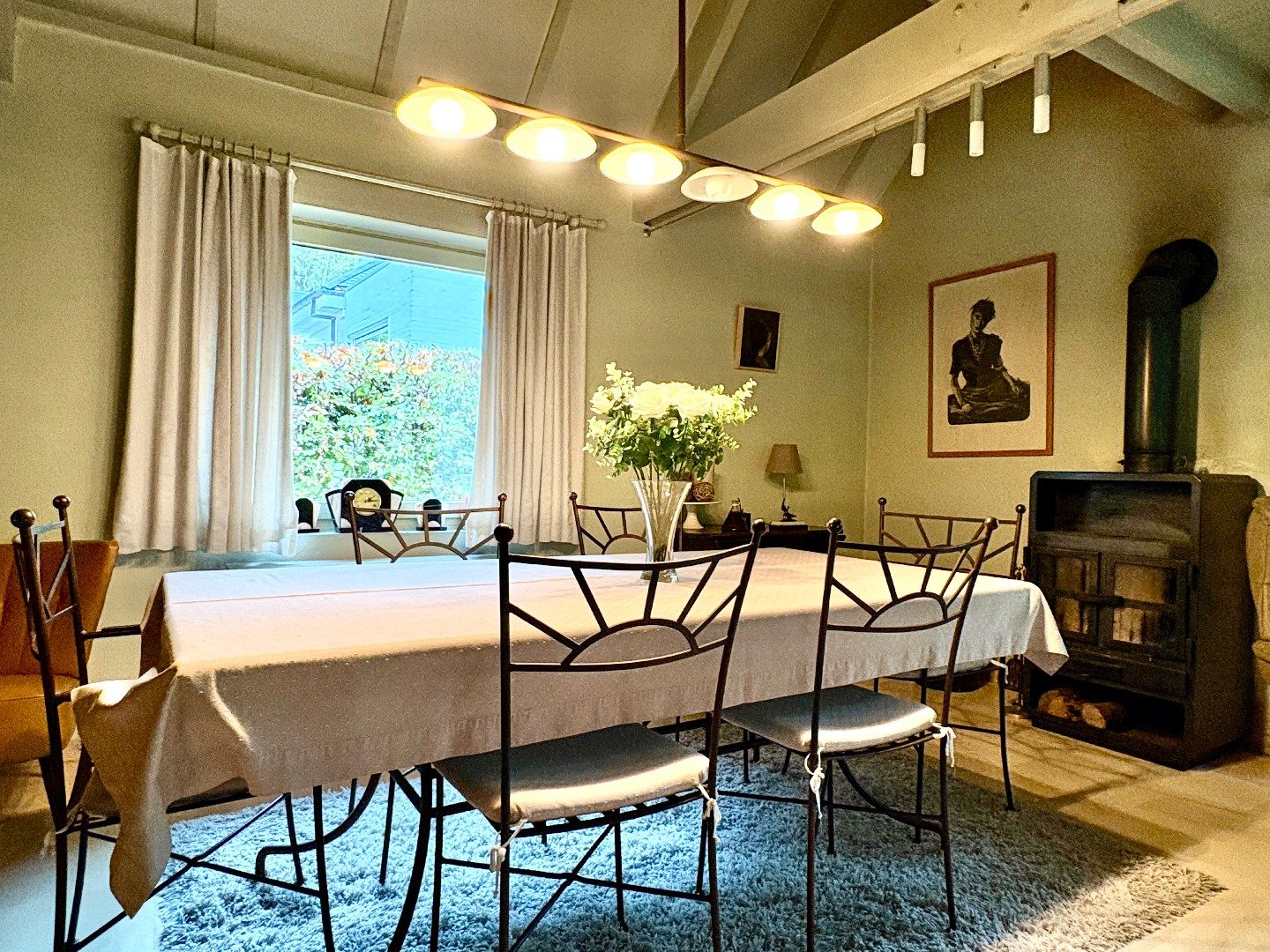 Wonen in het bos met een totale opp van 1679m². foto 3