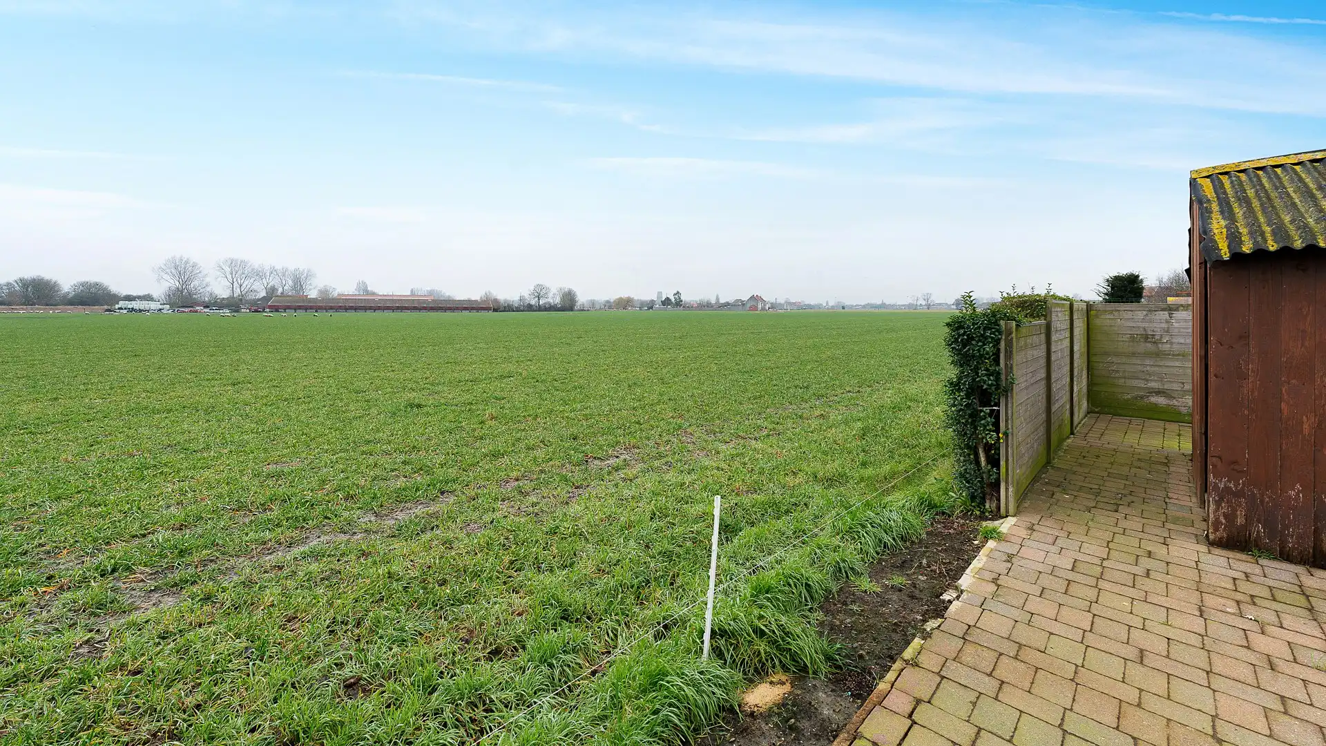 Alleenstaande bungalow met vergund zwembad te Lissewege foto 5