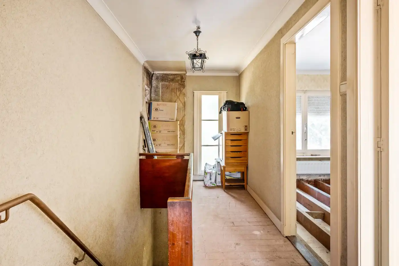 Charmante, te renoveren woning met 2 slpk., garage en tuin foto 14