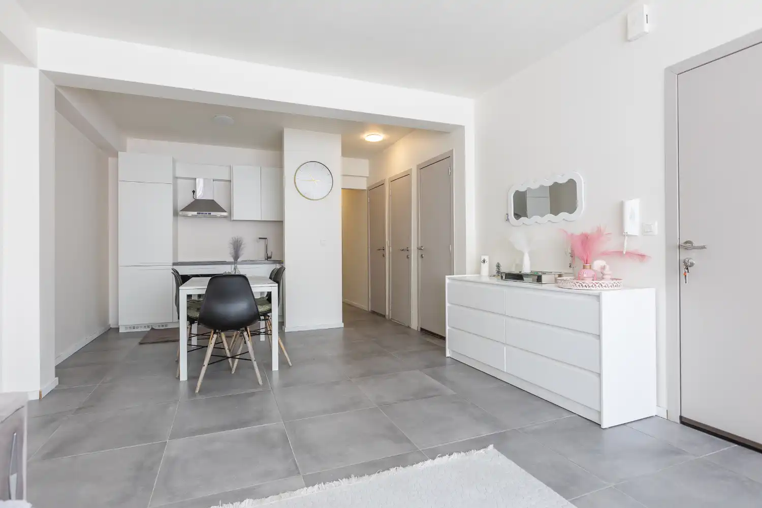 Recent gerenoveerd 2-slaapkamer appartement foto 5