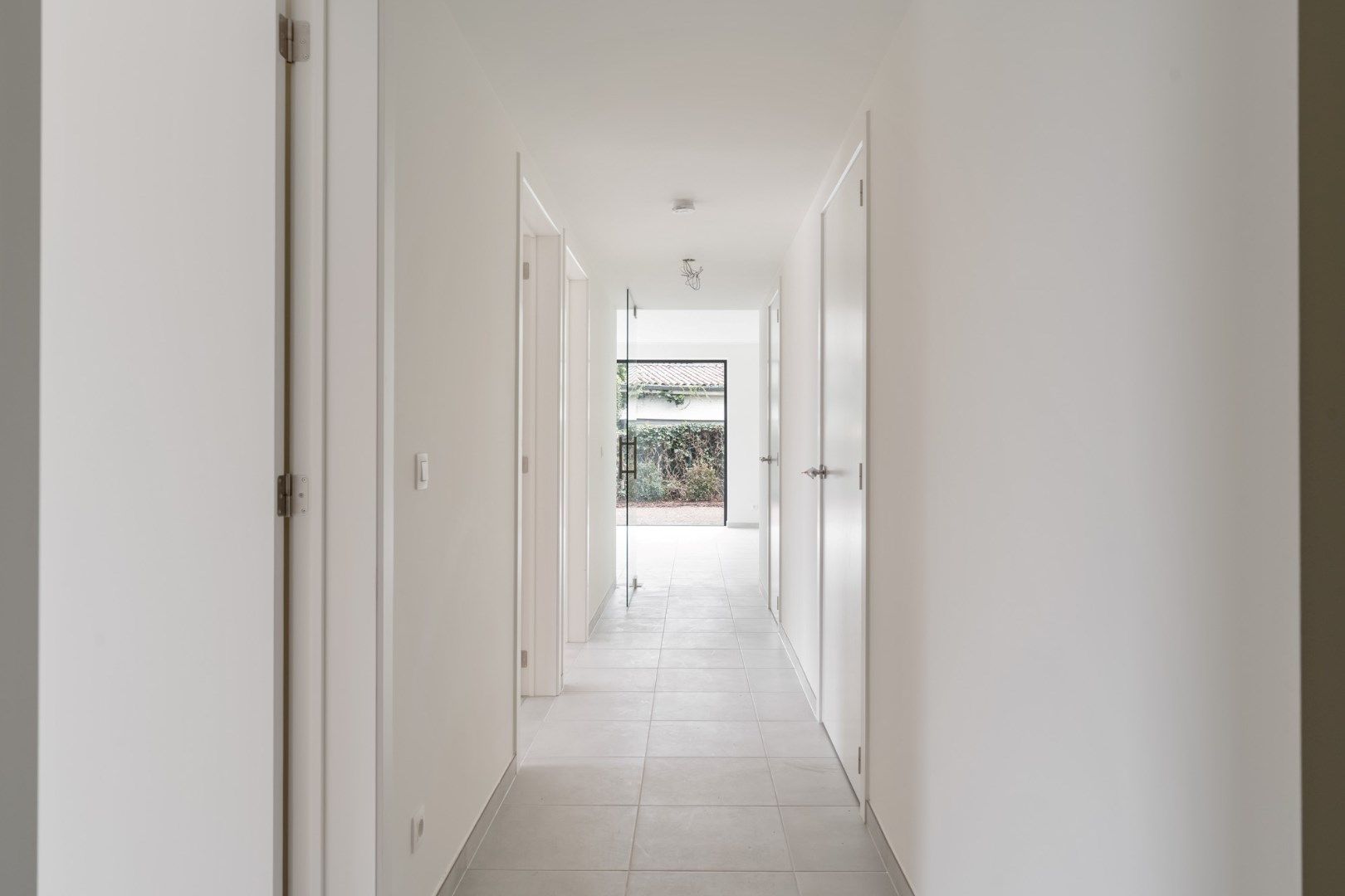 Stijlvol nieuwbouw gelijkvloers appartement in centrum Zonhoven met 3 slaapkamers + groot terras - Rolstoeltoegankelijk foto 5