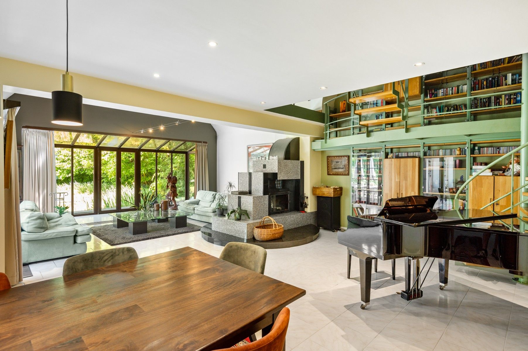 Ruime villa op toplocatie foto 9