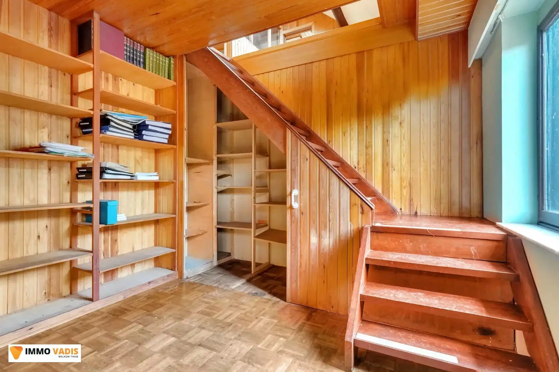 Woning met vijf slaapkamers en inpandige garage foto 12