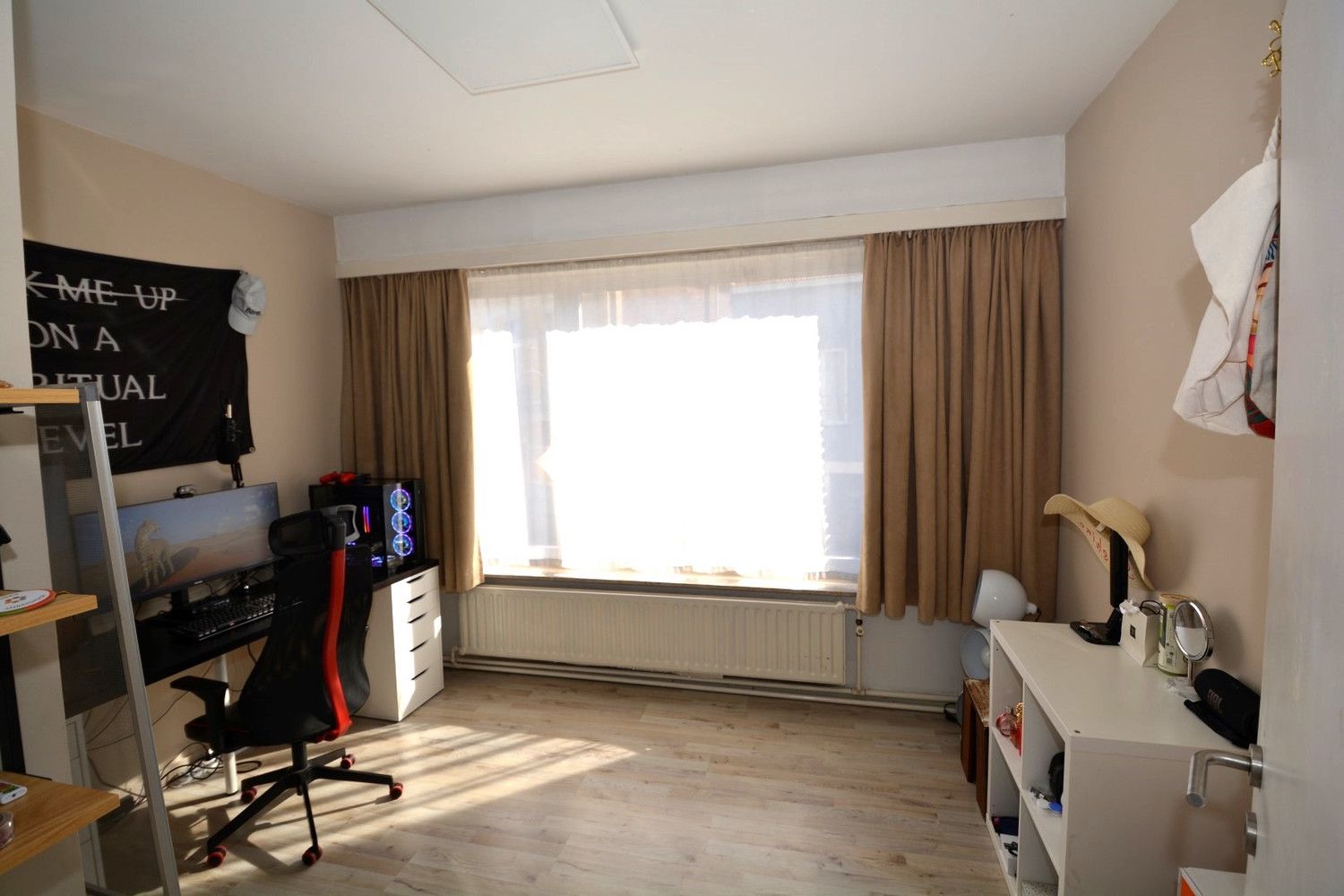 RUIM APPARTEMENT MET 3 SLK TE CENTRUM RANST! foto 8