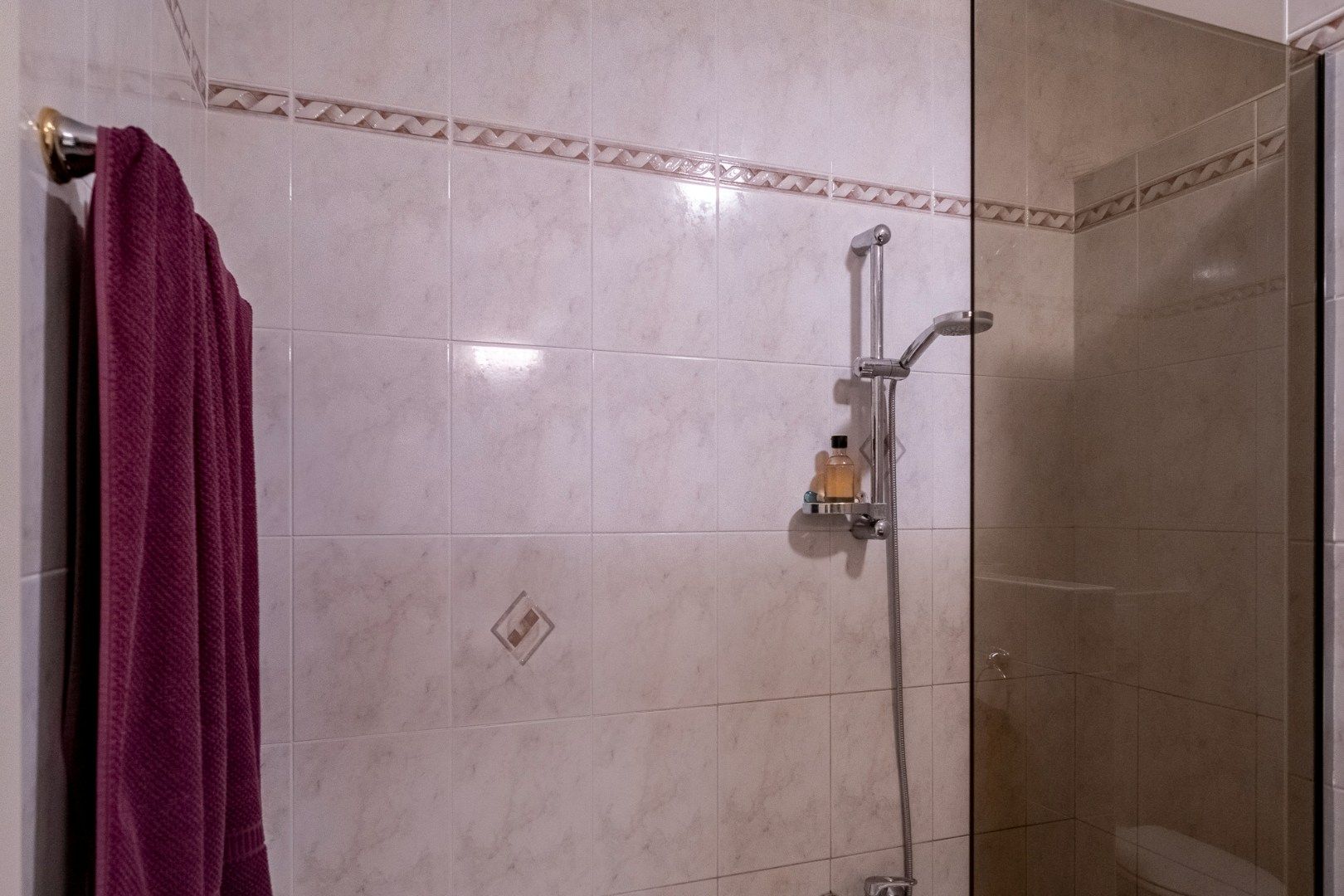 Gelijkvloers appartement met twee slaapkamers foto 13