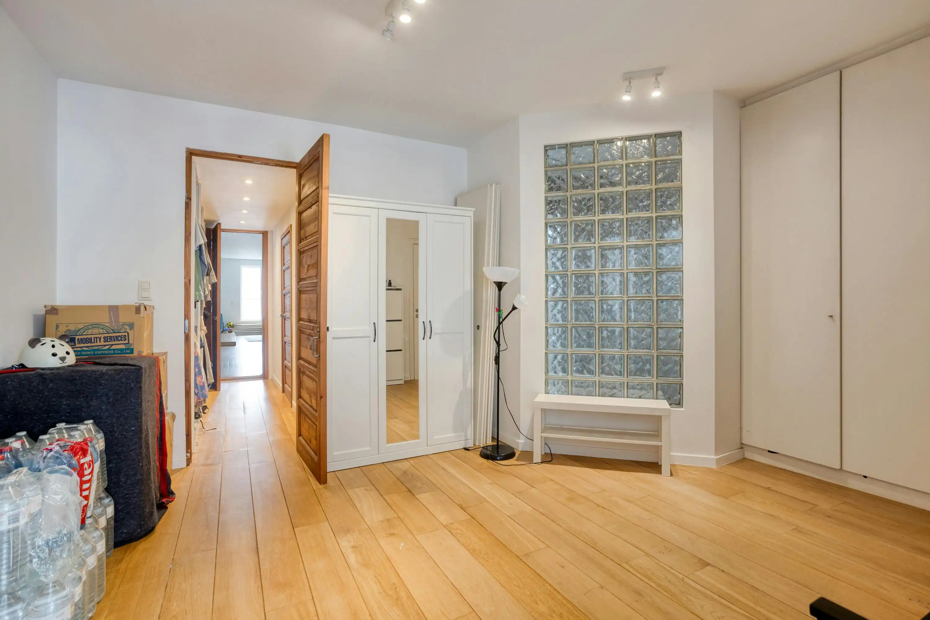 Unieke loft met 2 slaapkamers te koop in Strombeek-Bever foto 17