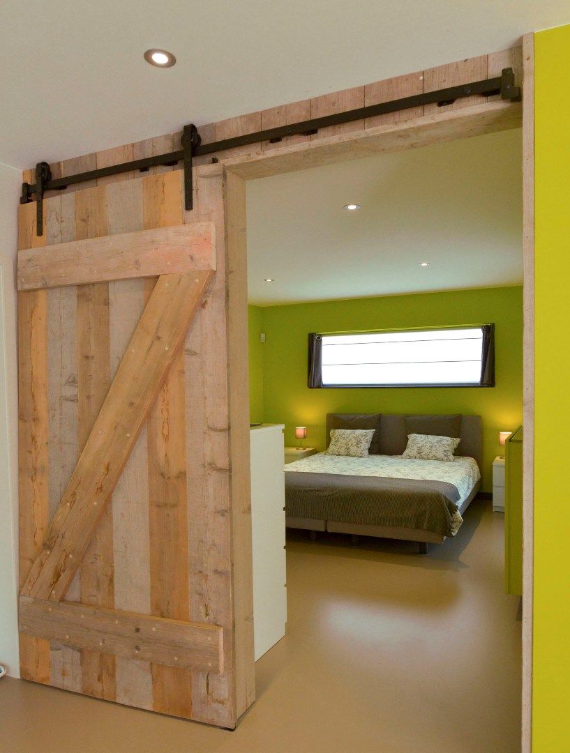 Ruime benedenwoning met garage, polyvalente ruimte, terras, badkamer en 1 slpk te koop te Klemskerke (De Haan) foto 5