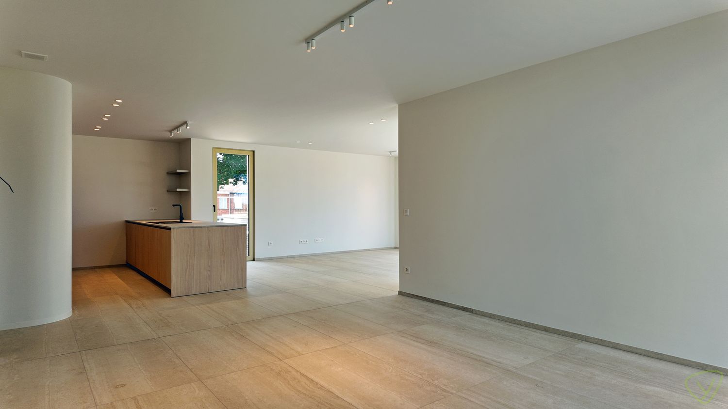 Luxueuze en energiezuinige penthouse met riant terras in de Leopoldlaan! foto 3