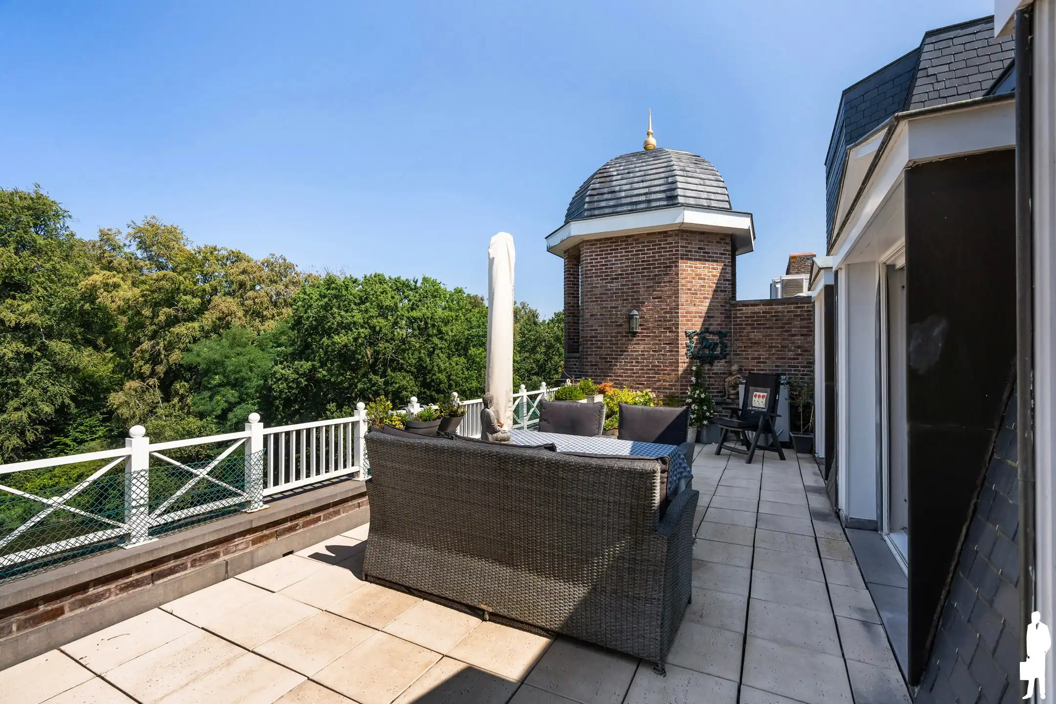 Exclusieve duplex-penthouse van ca. 213 m² in kasteel Blauwhof met 2 terrassen, lift en garagebox foto 11