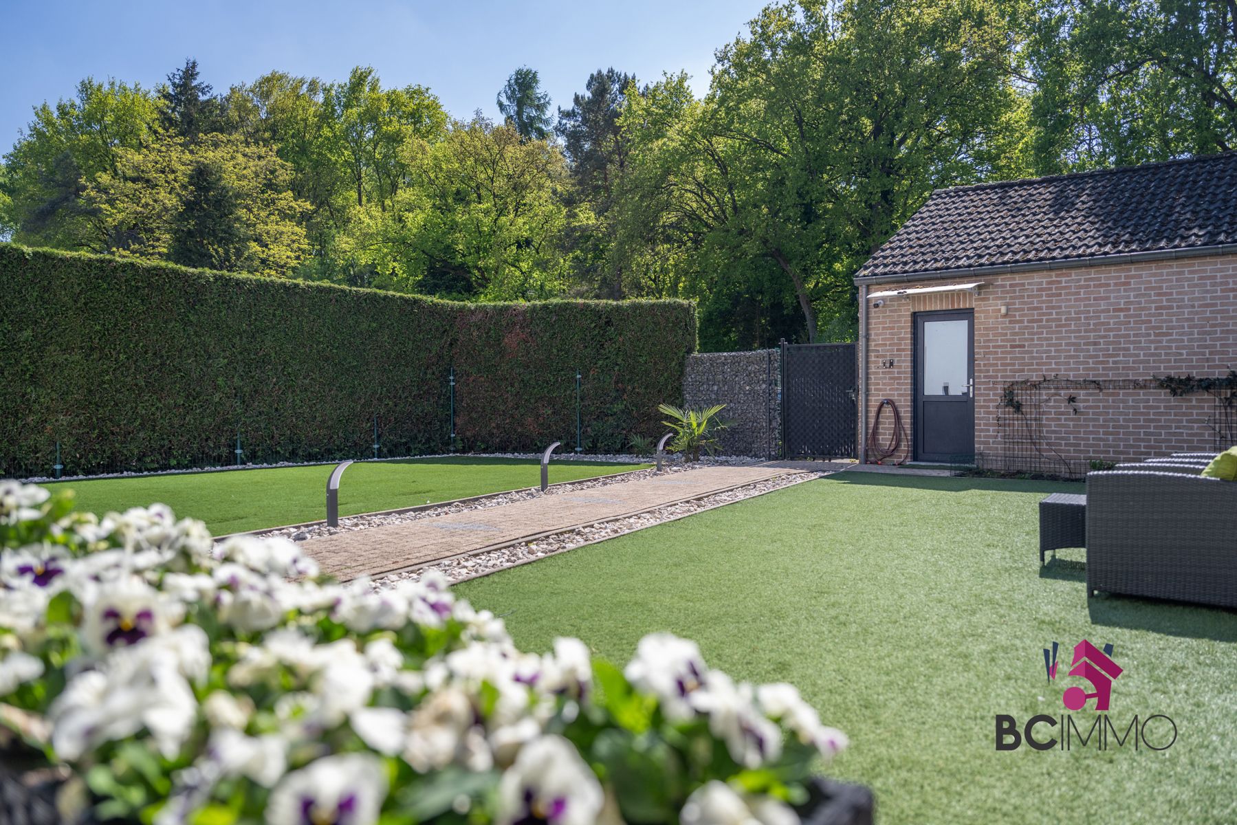 Instapklaar gelijkvloers appartement met tuin, dubbele garage en staanplaatsen te Genk foto 19