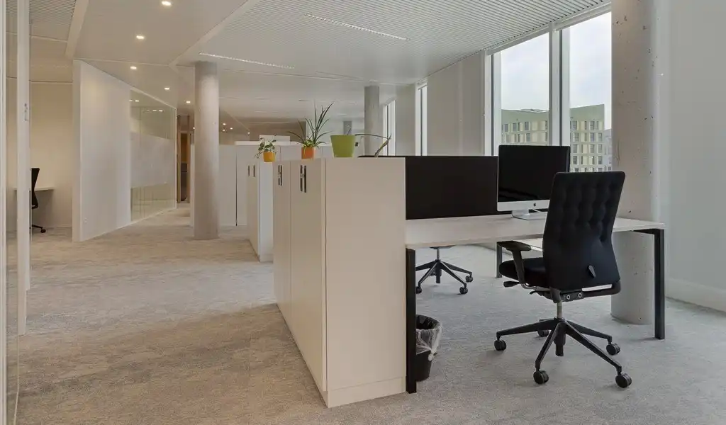 High-end gemeubelde kantoren te koop op The Loop in Gent foto 5