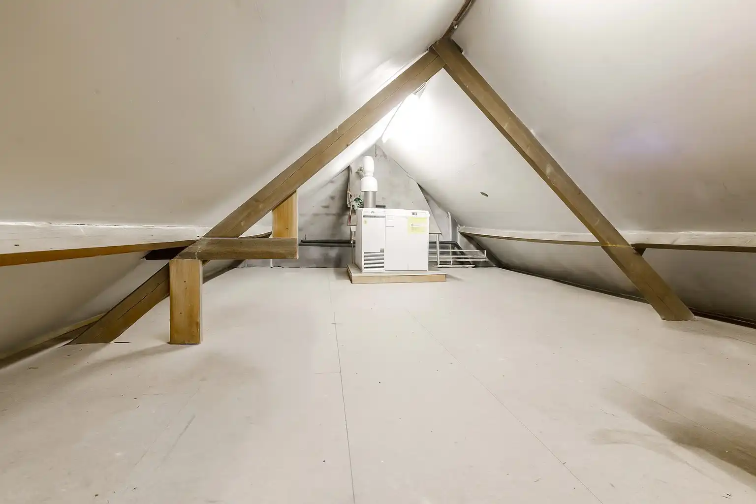 PRACHTIGE HERENWONING MET HEDENDAAGS MODERN COMFORT  foto 18