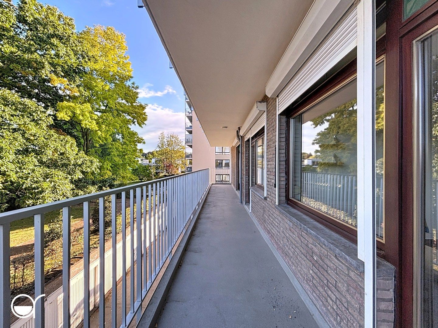 Appartement met groot terras en zicht op het groen op 1.3 km van het Dampoort station foto 4