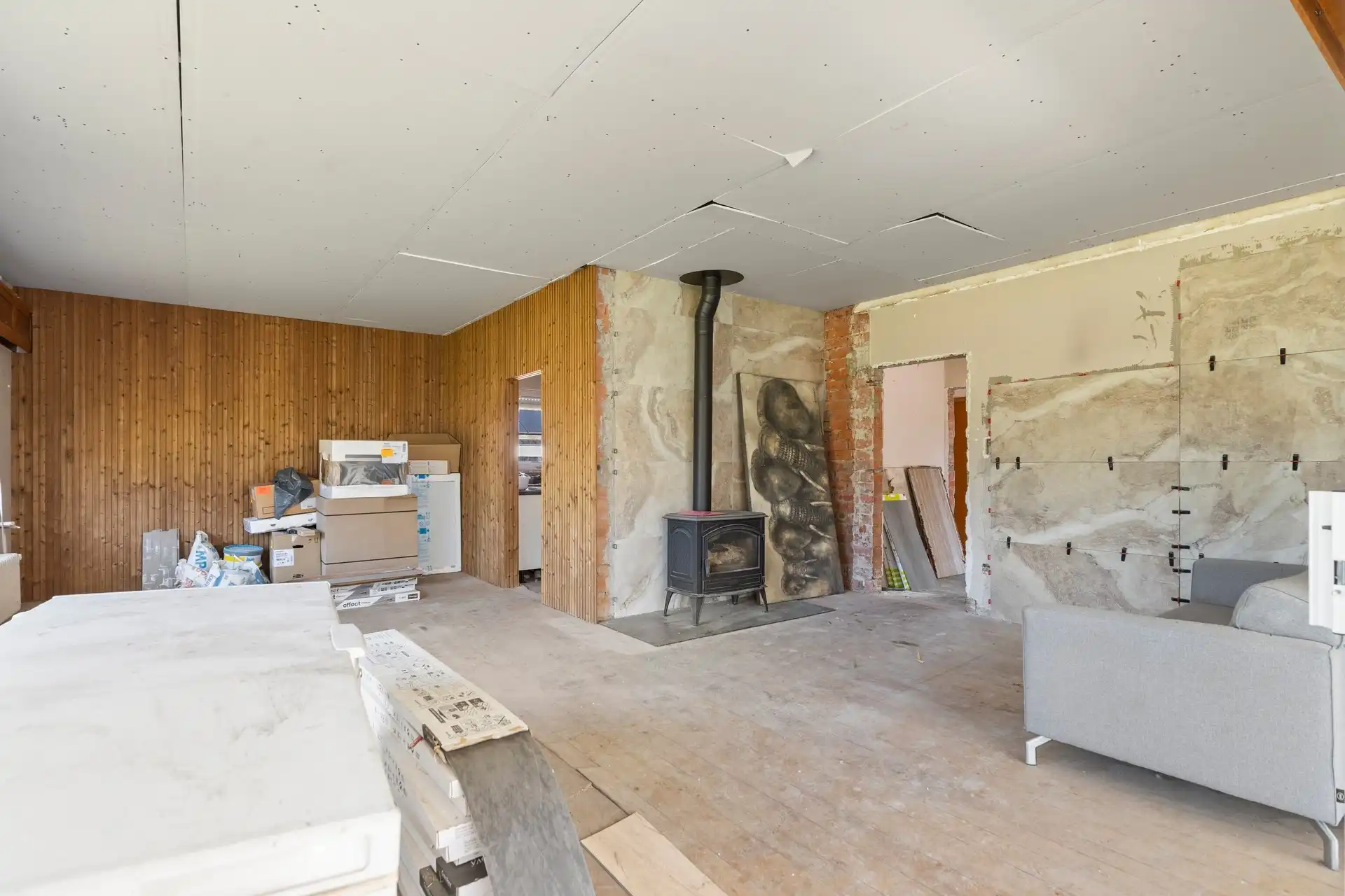 Volledig te renoveren bungalow op een ruim perceel te Moerbeke foto 7