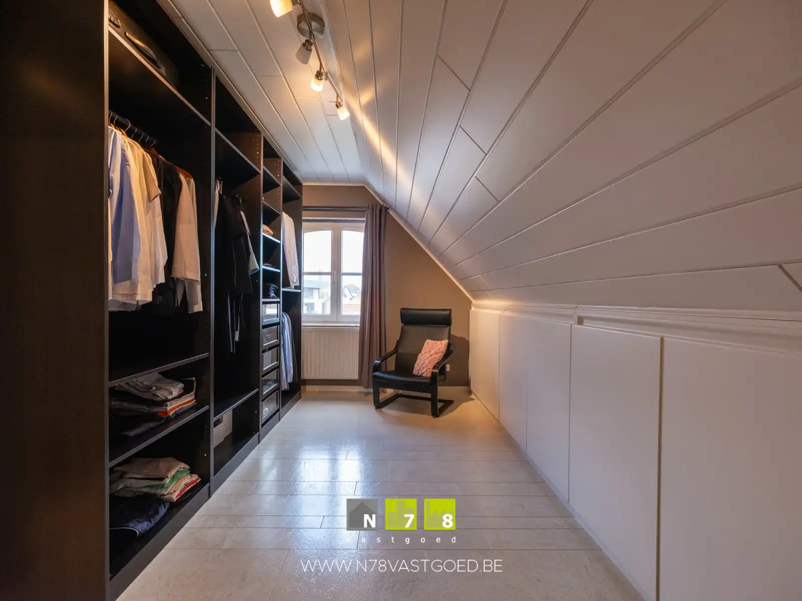 VRIJSTAANDE WONING MET EEN PRACHTIGE BUITENBELEVING foto 20