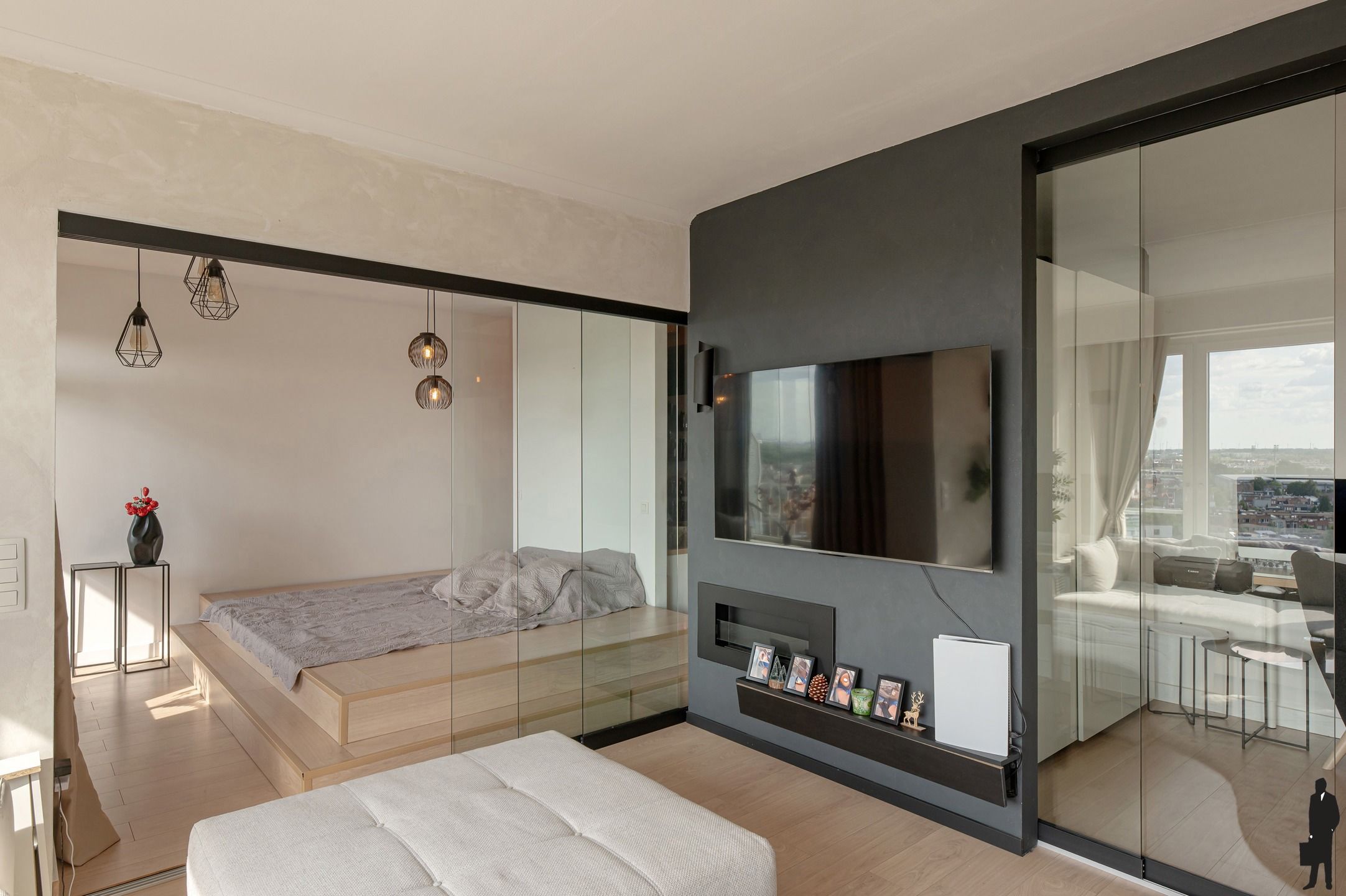 Gerenoveerd 2 slaapkamer appartement met loft-feeling, panoramisch uitzicht en vlakbij de stad!  foto 7