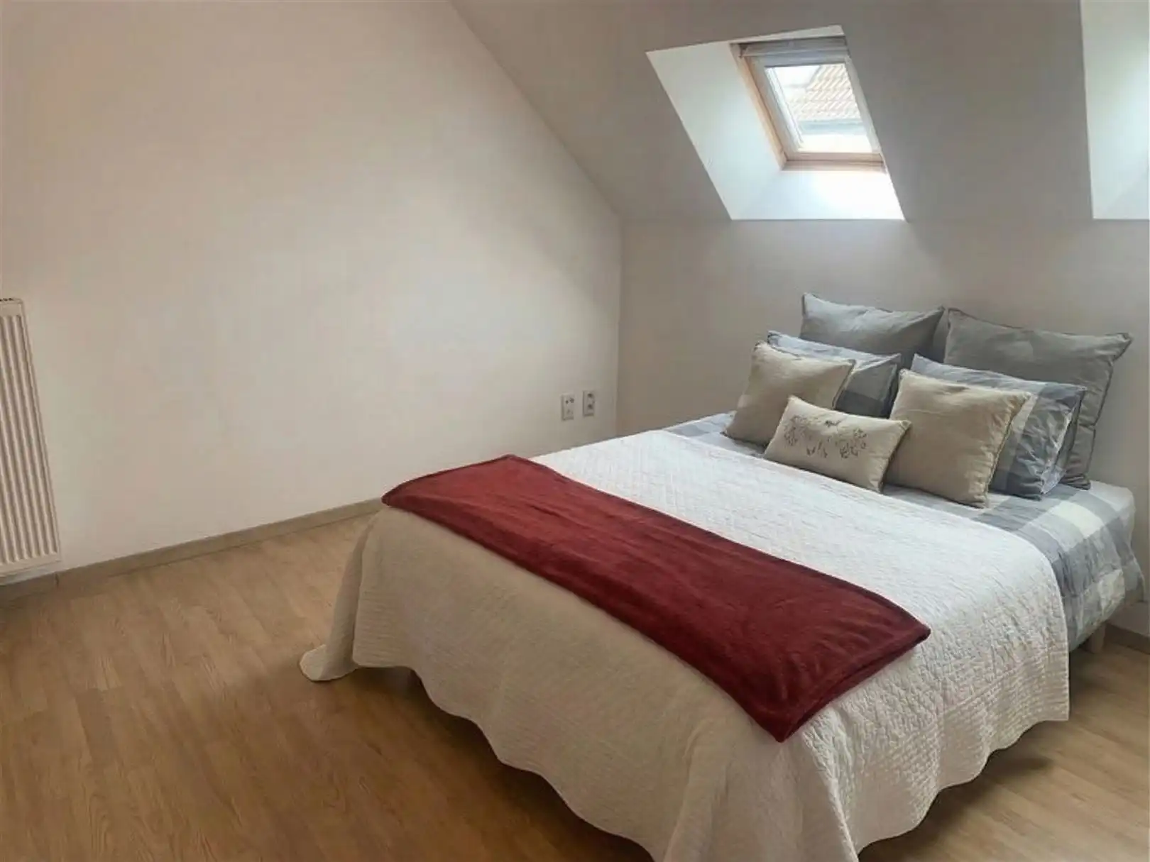 Duplex te huur nabij markt van Oudenaarde. foto 4