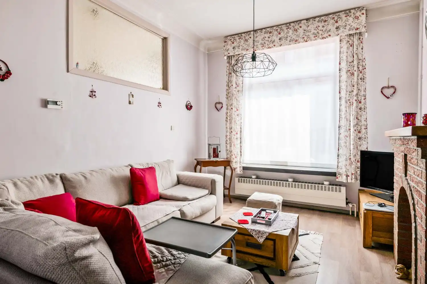 Ruime gezinswoning met 4 slaapkamers op toplocatie in Borgerhout! foto 3