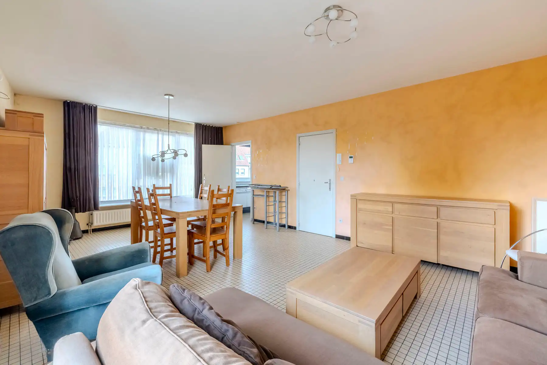 Ruim appartement met 3 slpks en ondergrondse staanplaats - centrum Mol foto 3