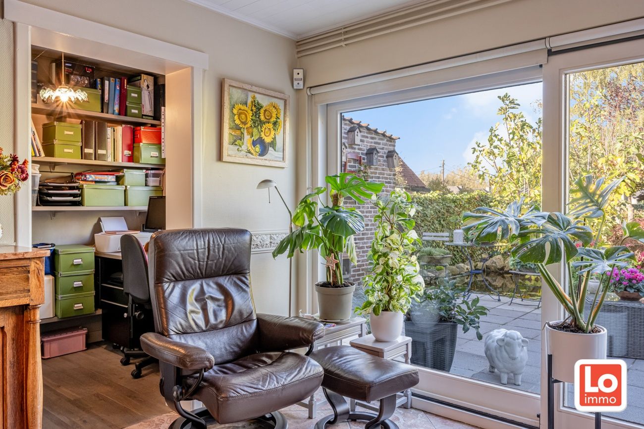 Charmante halfopen woning met inpandige garage op een rustige en groene locatie in Beervelde! foto 14