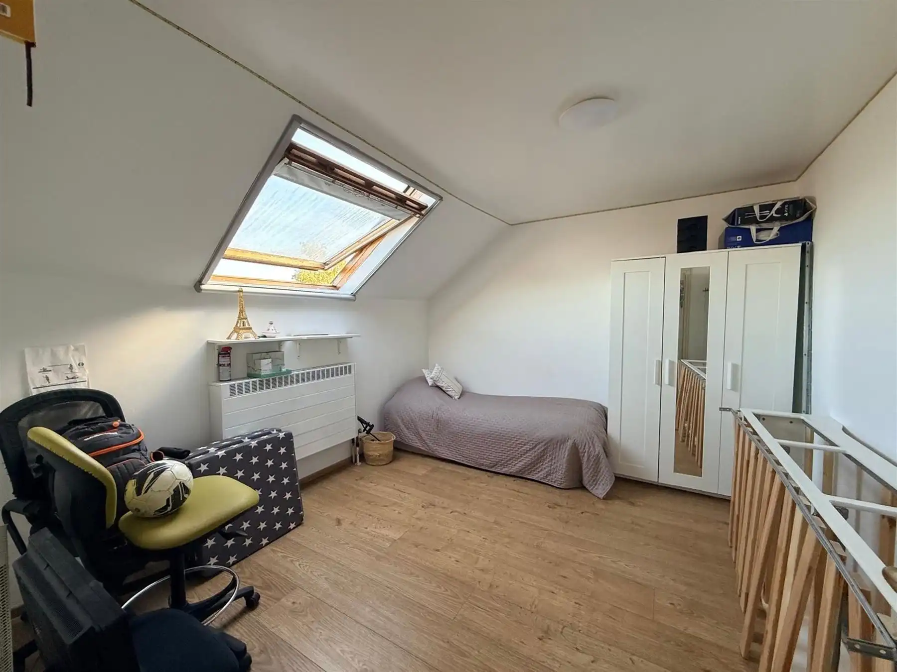 APPARTEMENT OP DE 1 E EN 2 E VERDIEPING INCLUSIEF GARAGE  foto 10