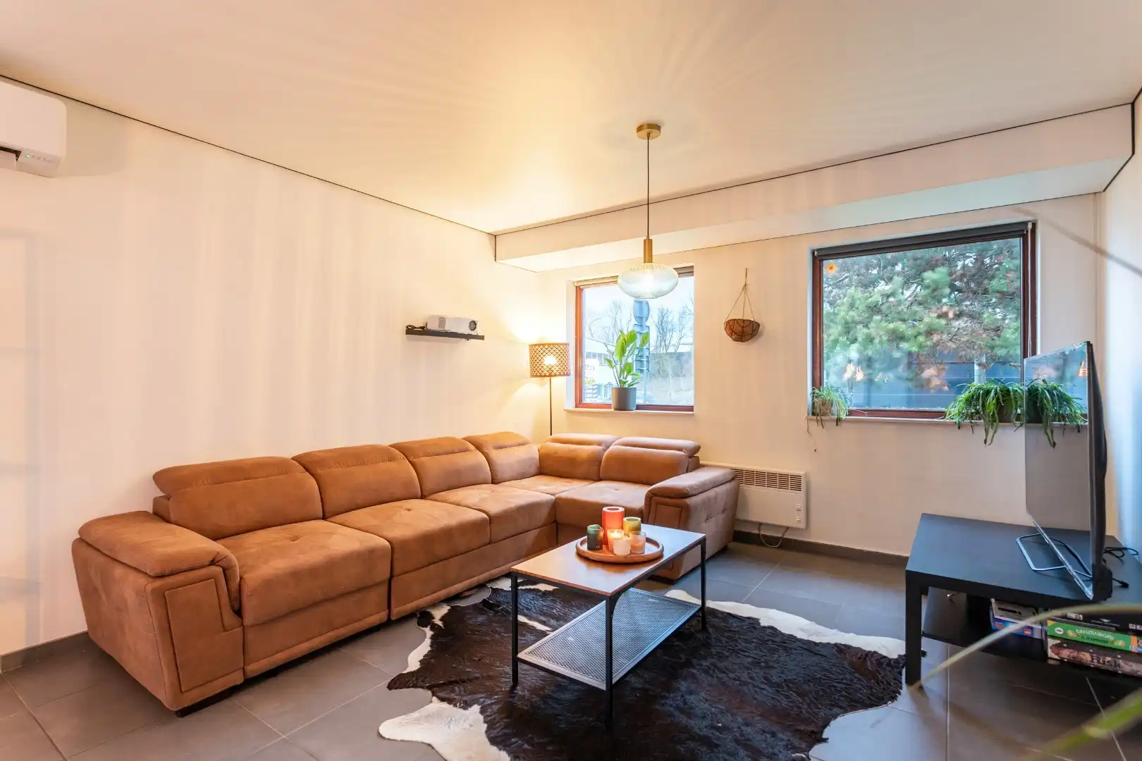 Op te frissen bungalow met 2 slaapkamers, garage en tuin op topligging in Halle foto 3