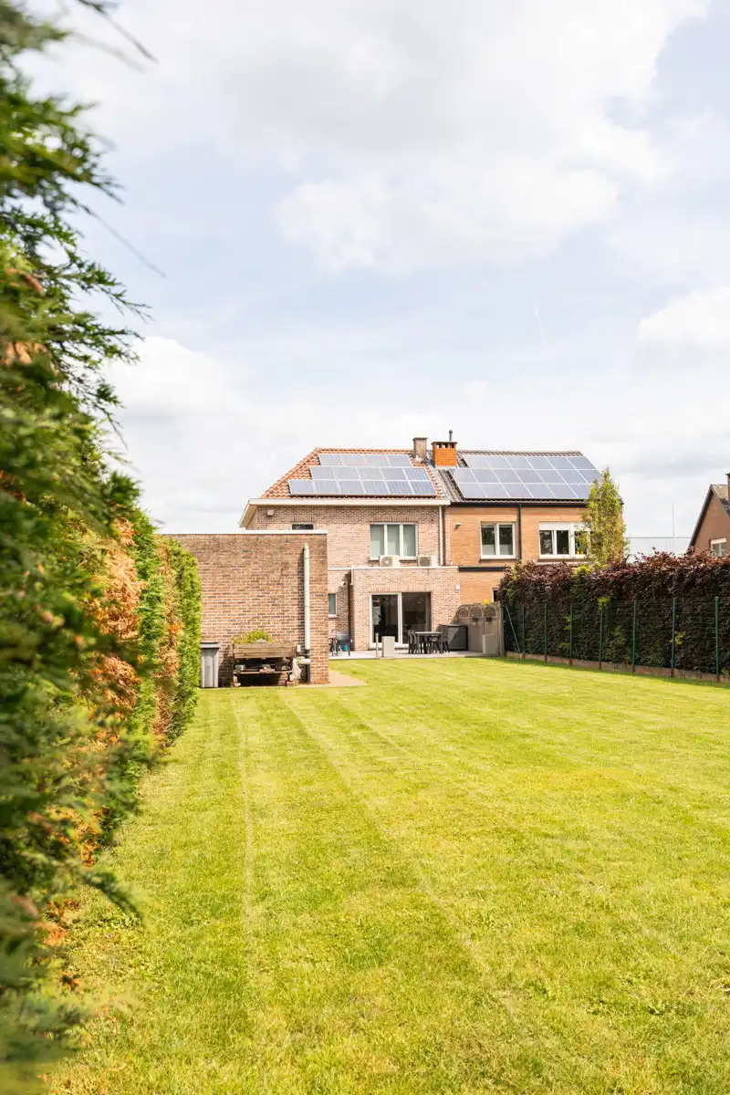 Energiezuinige, uitstekend onderhouden woning met mooie tuin foto 25