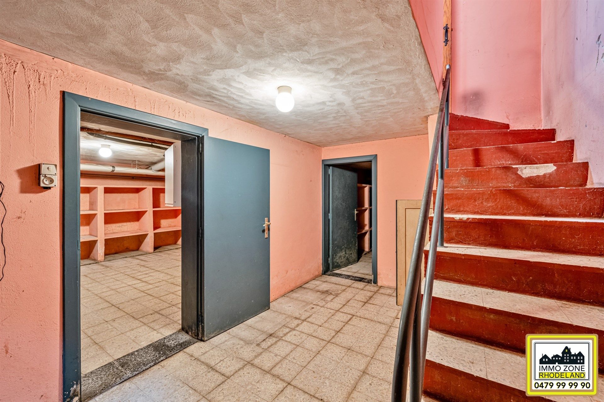 Statige te renoveren notaris woning op groot perceel foto 14