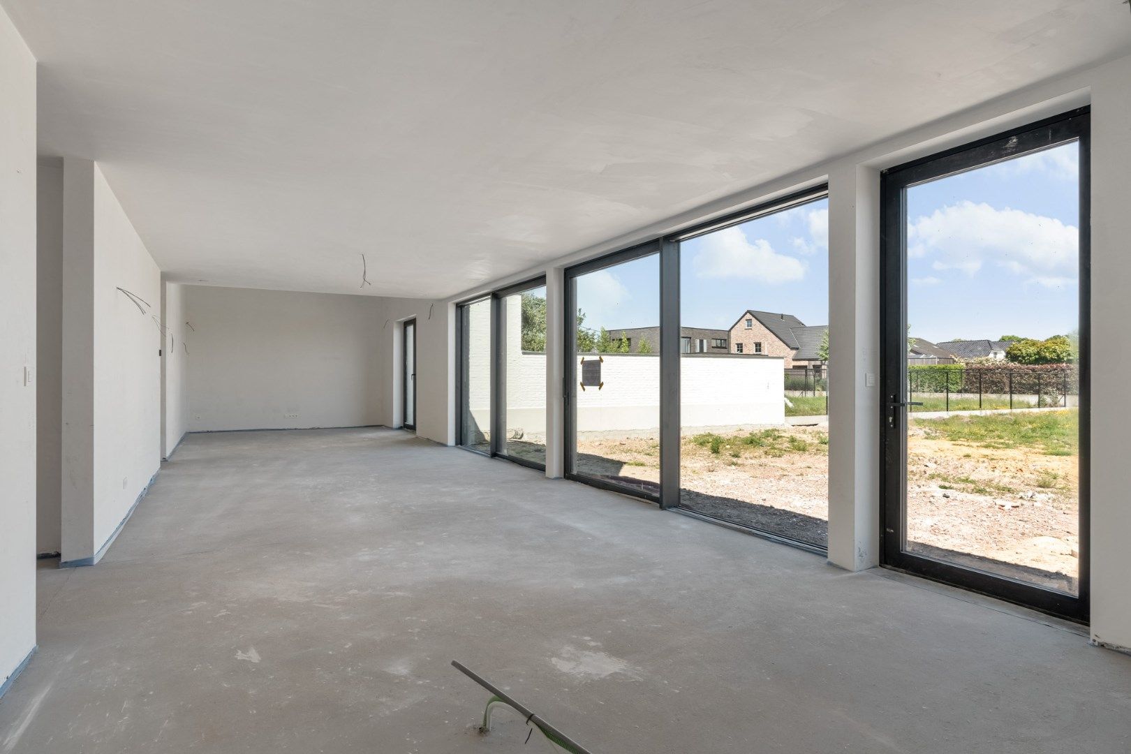 Authentieke hoeve, getransformeerd tot 2 exclusieve casco+ BEN woningen!  foto 10