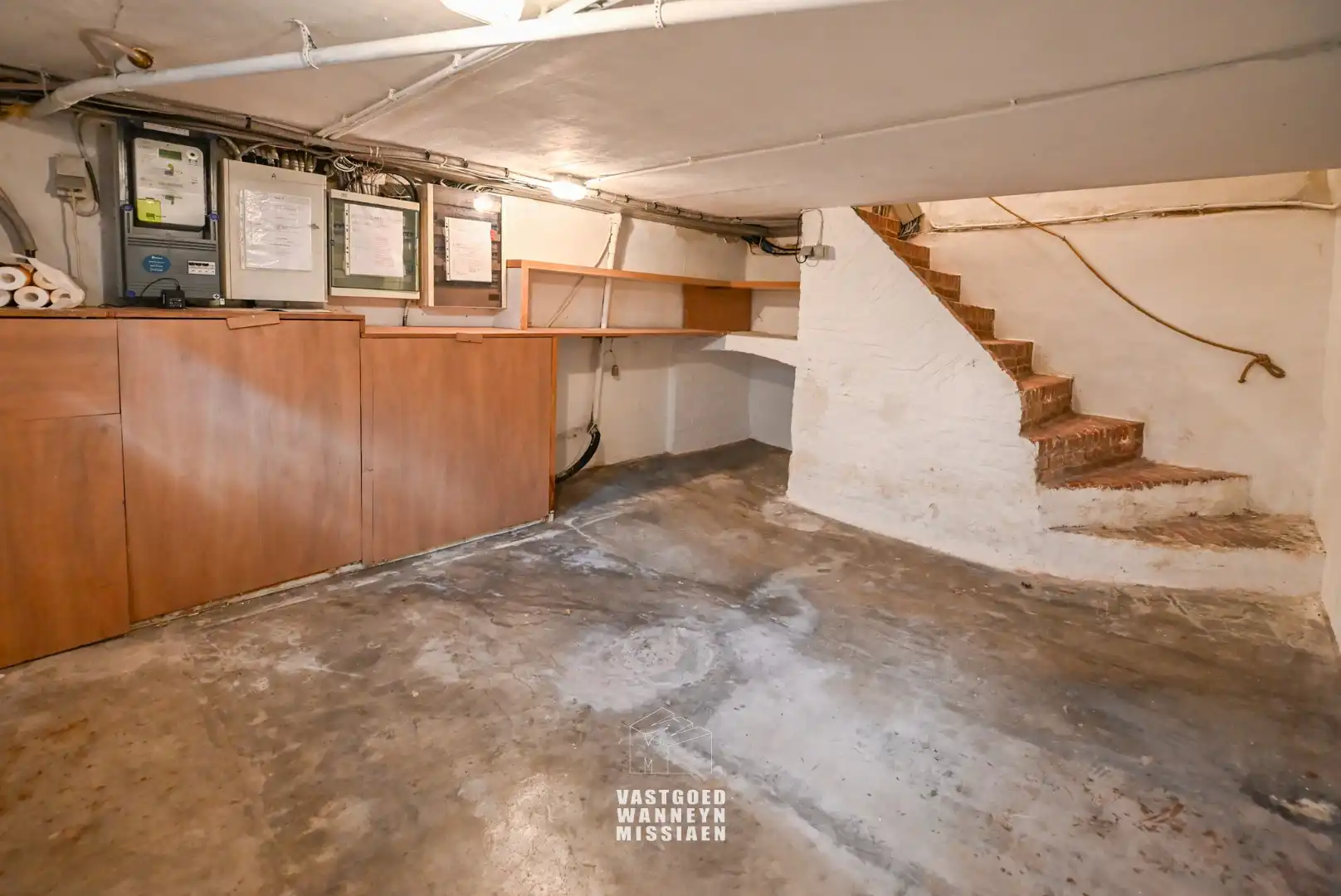 Herenwoning met praktijk, 5 slaapkamers met garage (68m2) en uitweg. foto 12