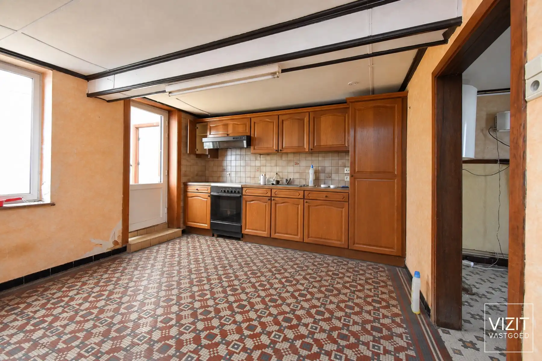 Te renoveren HOB met 3 slaapkamers foto 4