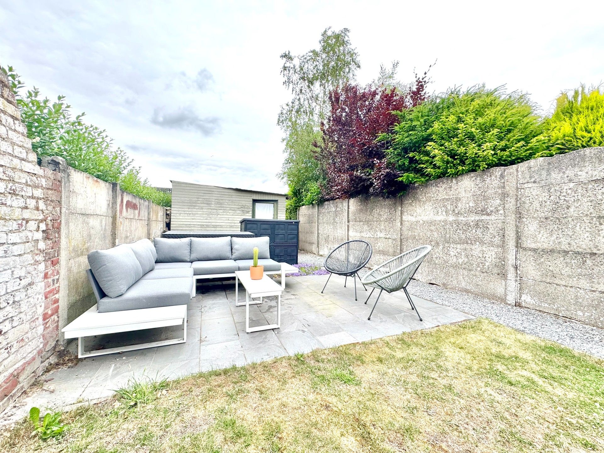 GEZELLIGE WONING MET 2 SLPKS EN TUIN OP 290 M² foto 2