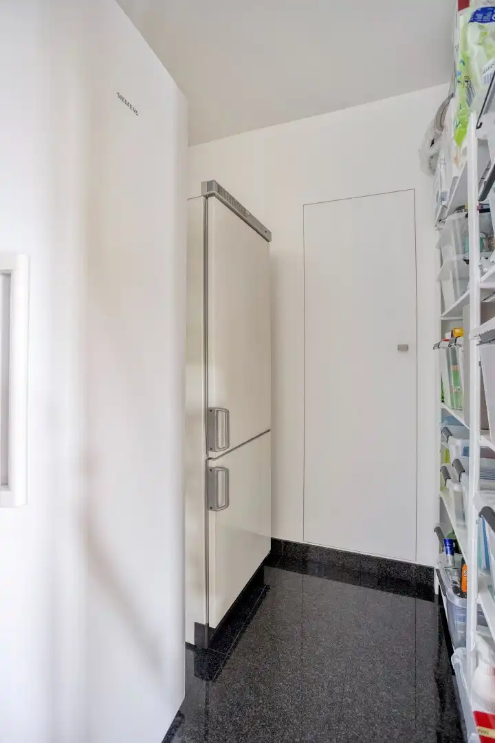 Landelijk en stijlvol wonen in alle rust – Ruime villa met fraai aangelegde tuin foto 12