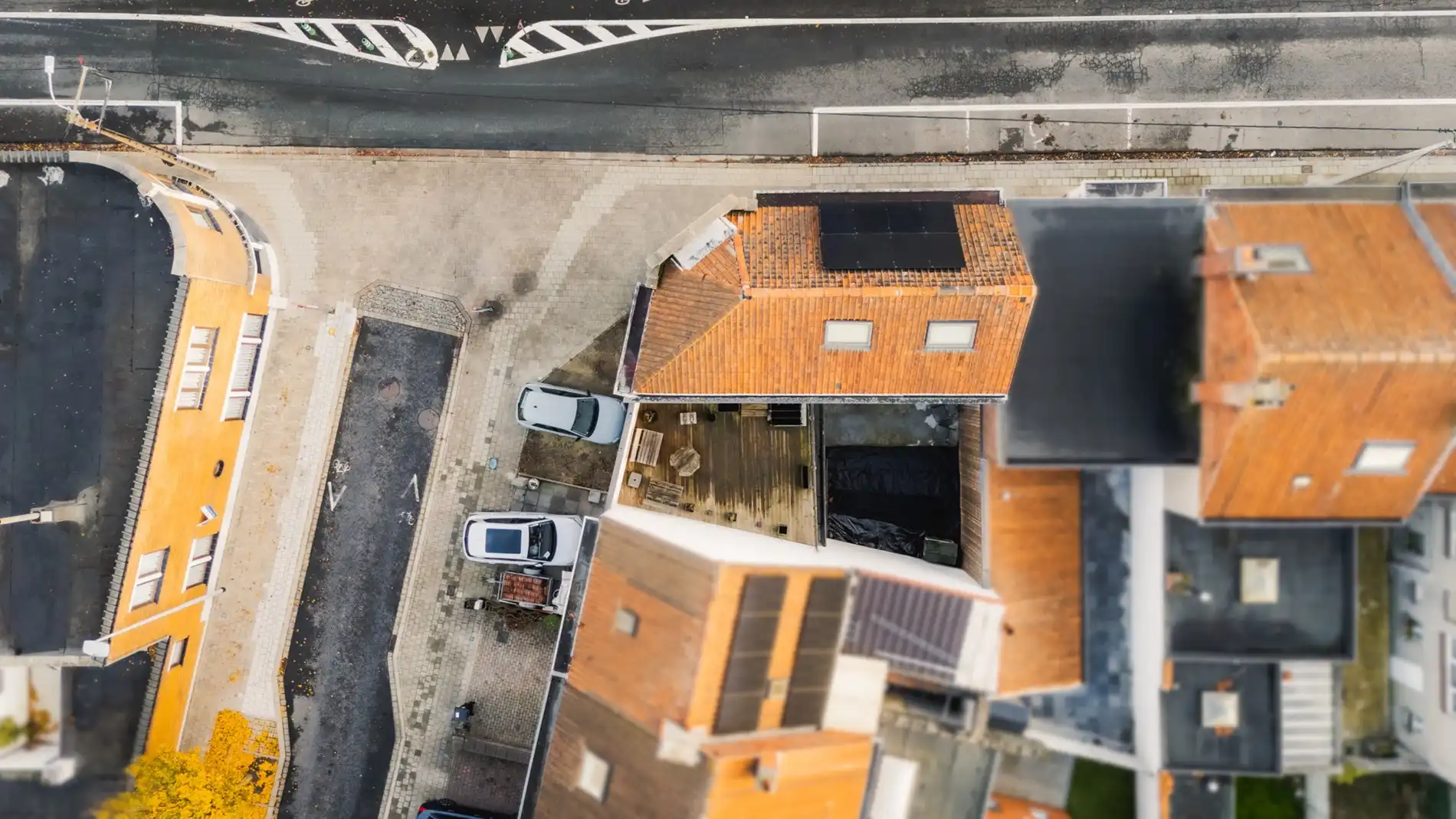 Gerenoveerde hoekwoning te koop in Harelbeke met 3/4 slaapkamers, inpandige garage, zonnige tuin en dakterras.  foto 21