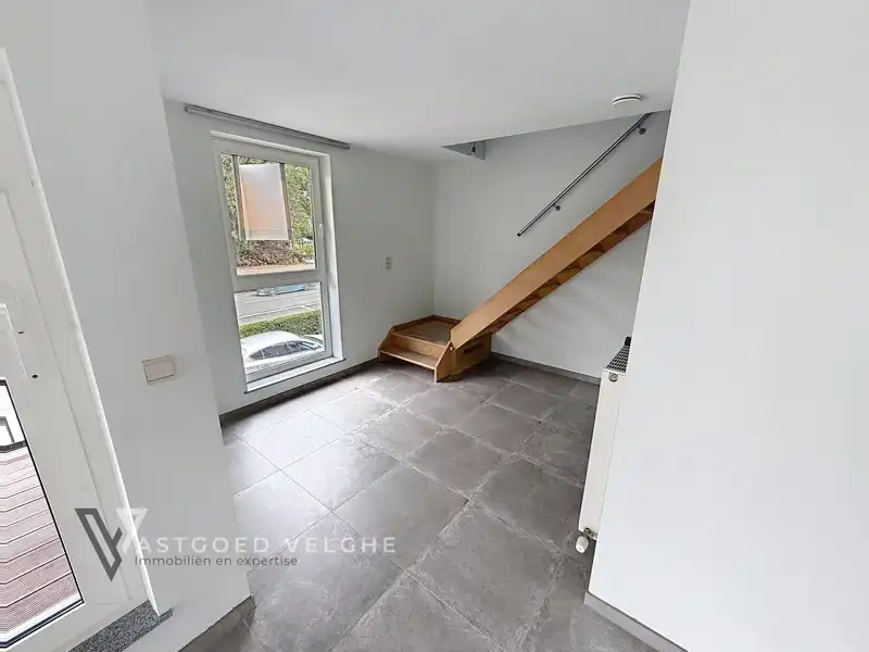Centraal gelegen duplex appartement met 3 slaapkamers, 2 terrassen en private tuin ! foto 13