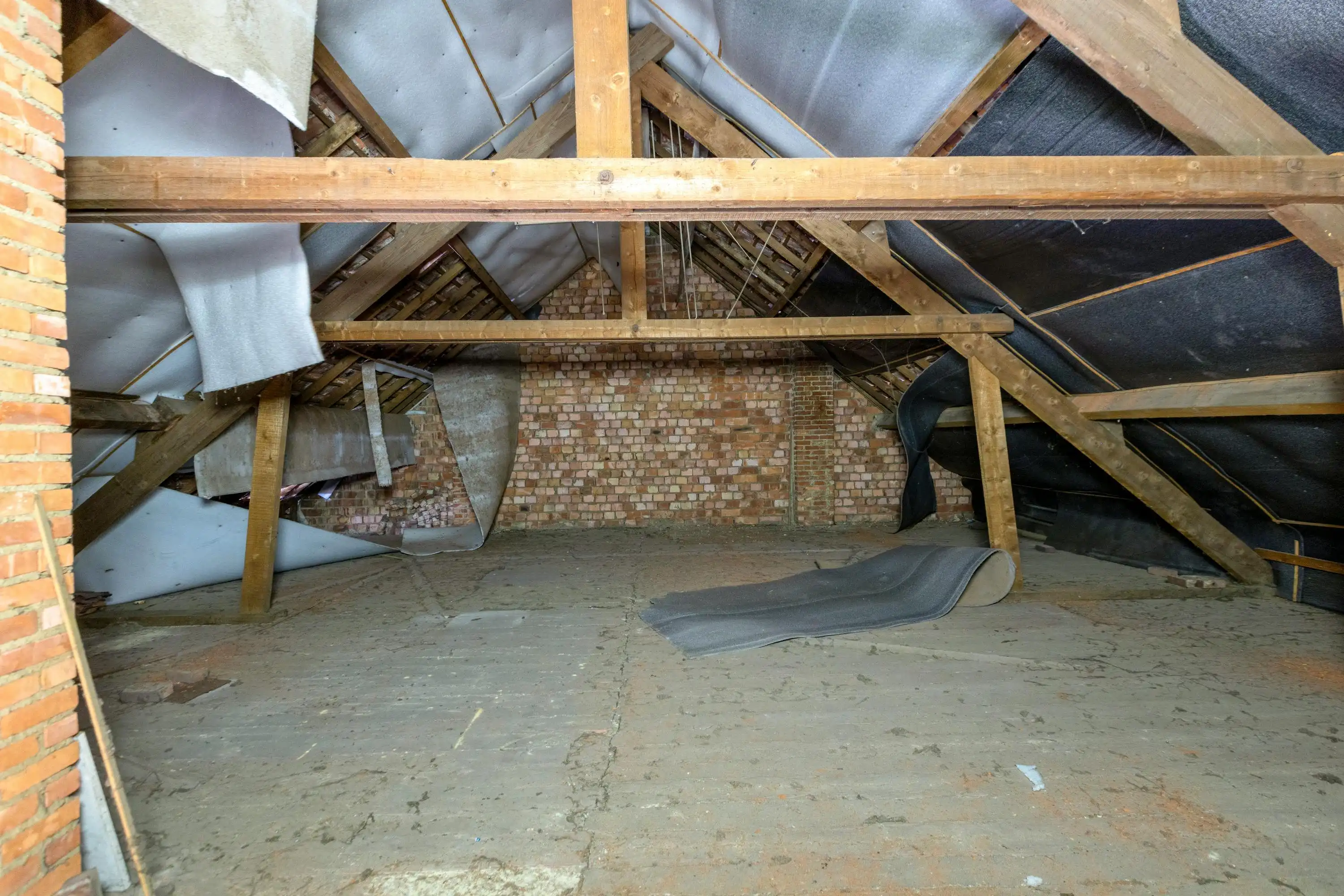 Huis met 4 slaapkamers en garage te koop in Alken centrum foto 17