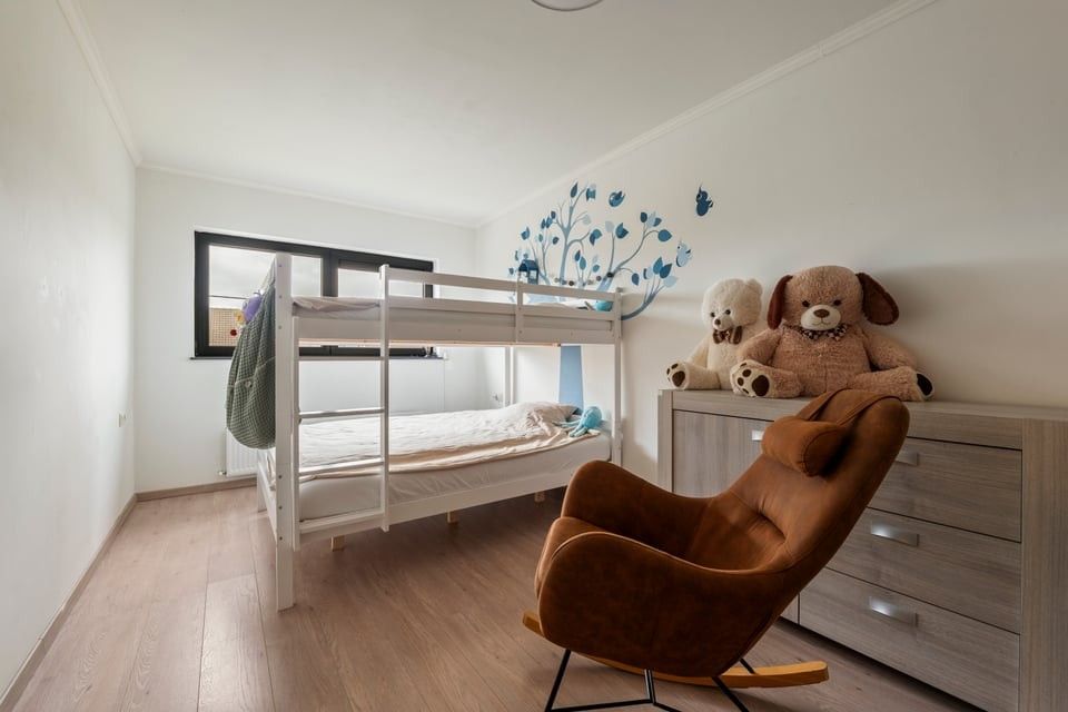 GEZELLIGE INSTAPKLARE GEZINSWONING MET 3 SLAAPKAMERS EN GARAGE IN KOZEN foto 24