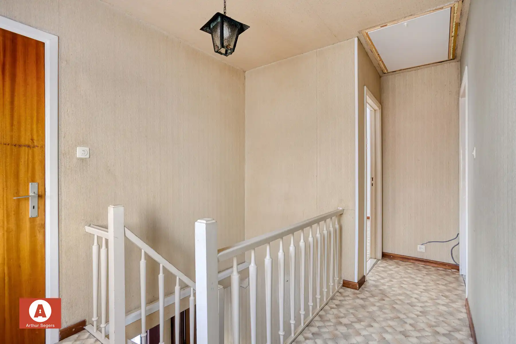 Halfopen bebouwing op zeer centrale ligging foto 15